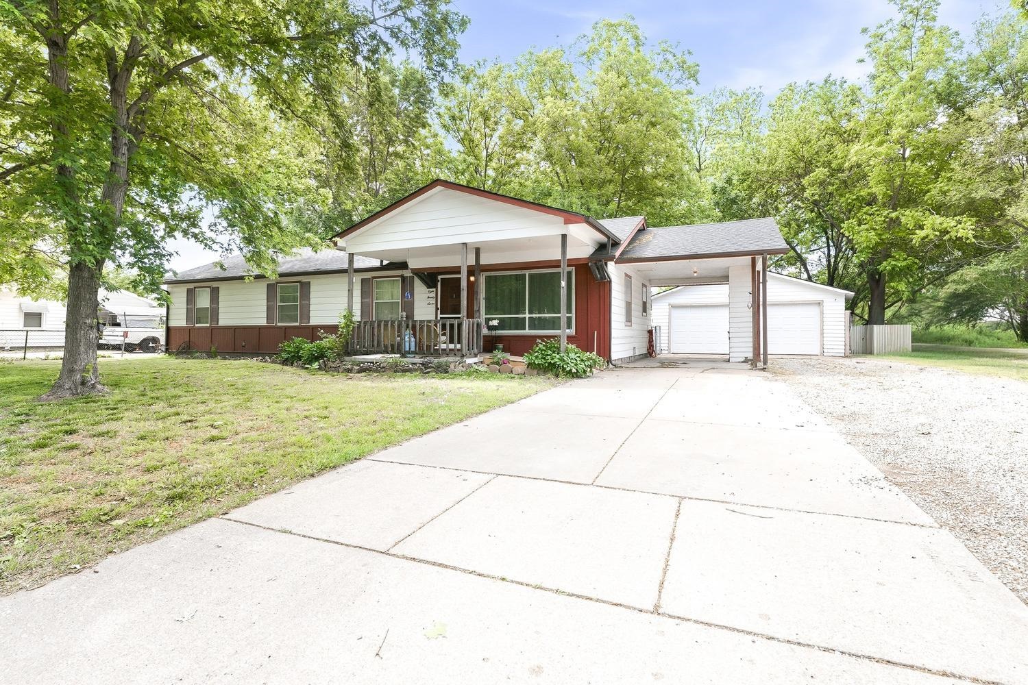 827 W Hazel Avenue Wichita KS 67217