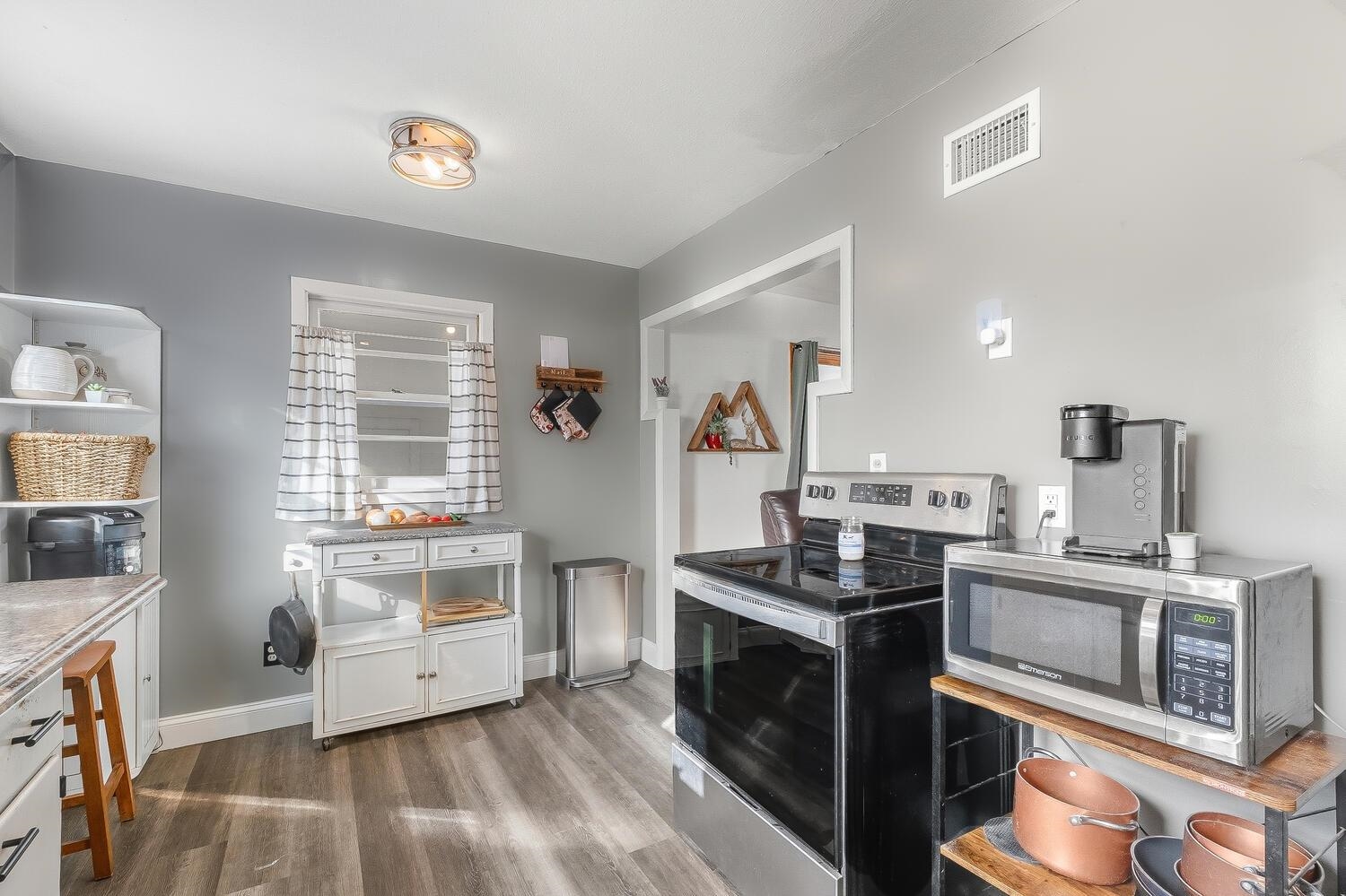 827 W Hazel Avenue Wichita KS 67217