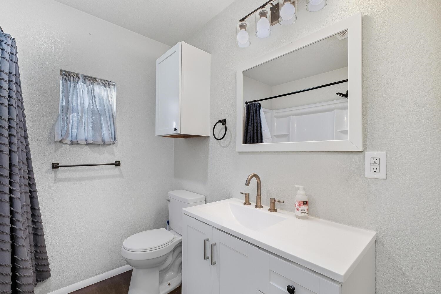 827 W Hazel Avenue Wichita KS 67217