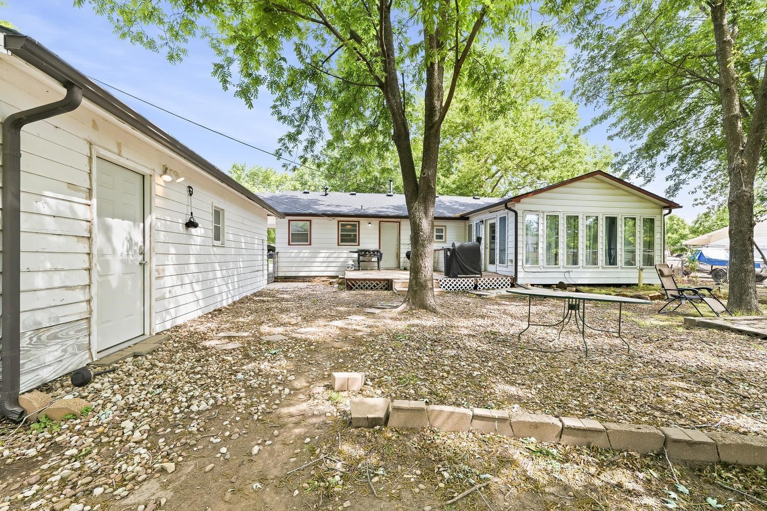 827 W Hazel Avenue Wichita KS 67217