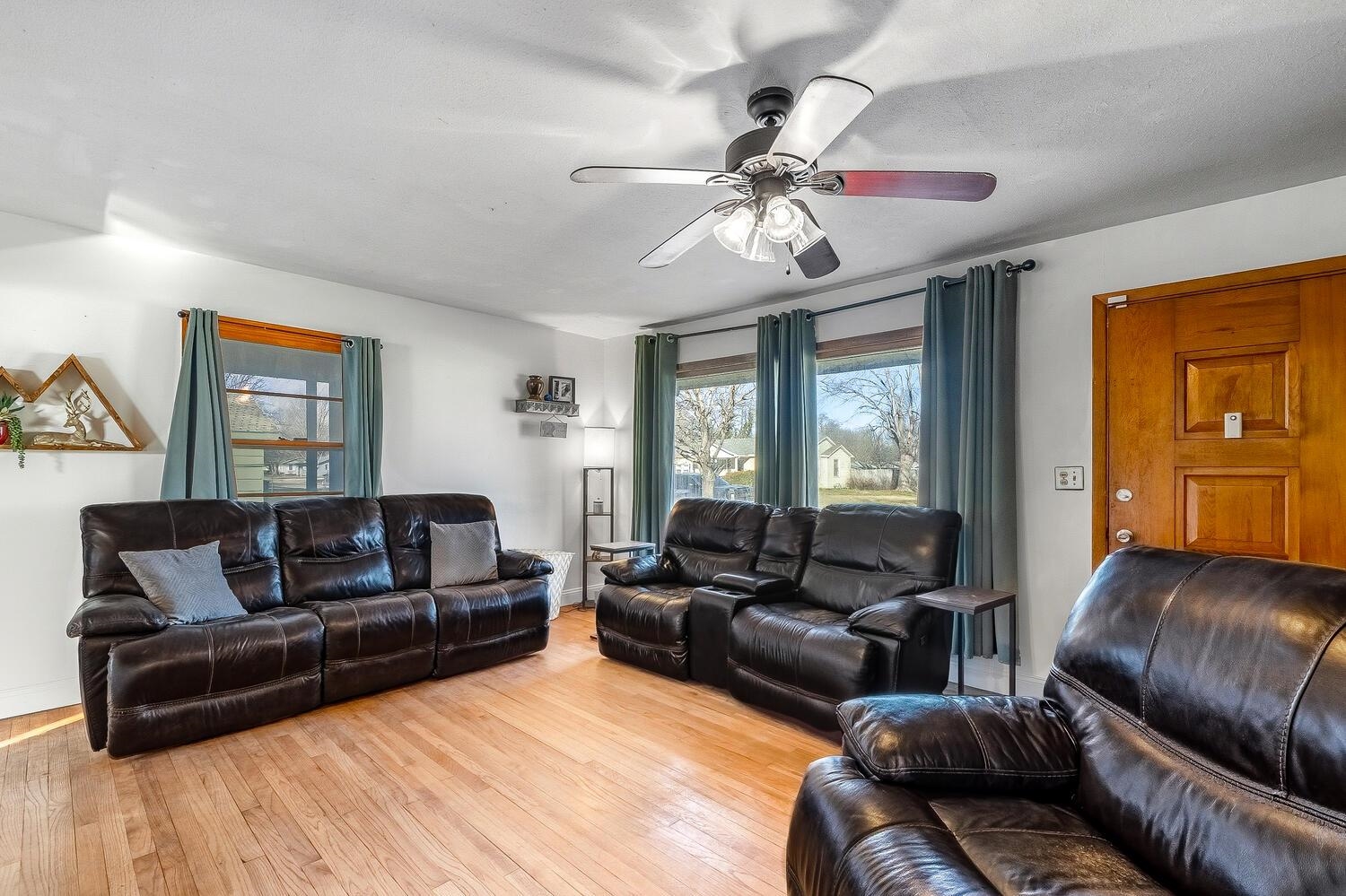 827 W Hazel Avenue Wichita KS 67217