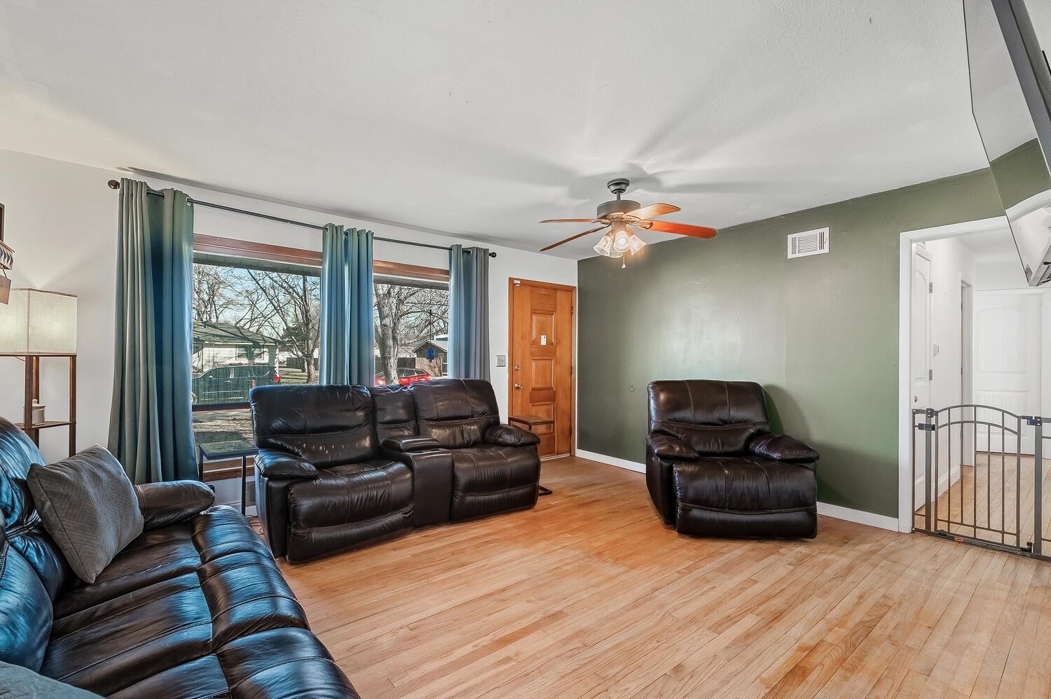 827 W Hazel Avenue Wichita KS 67217