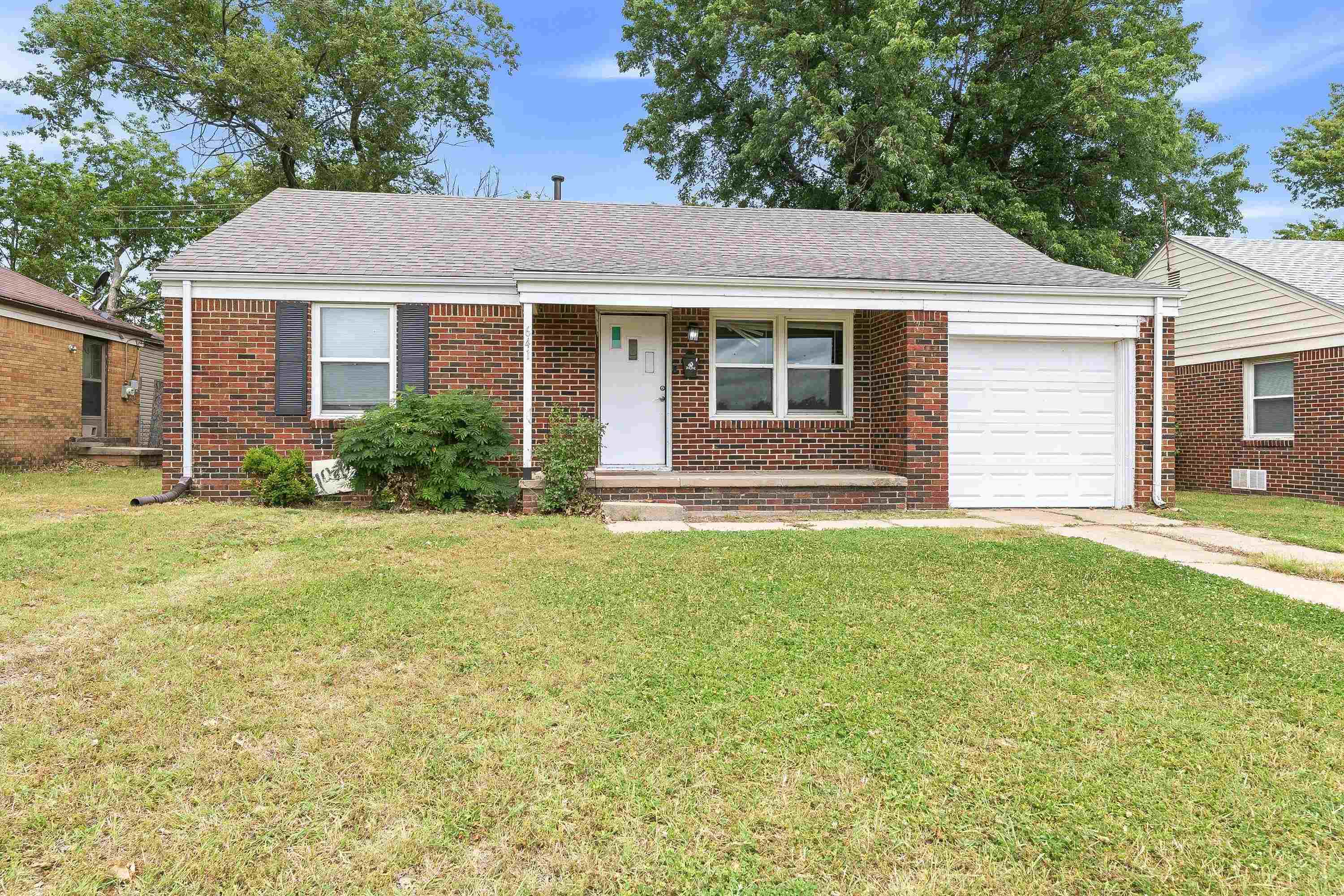 641 S Apache Drive Wichita KS 67207