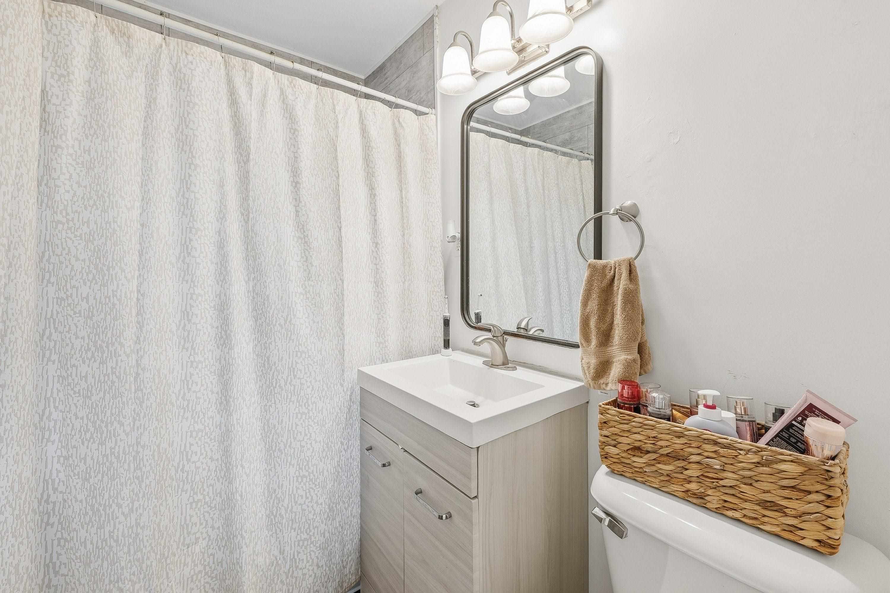 641 S Apache Drive Wichita KS 67207