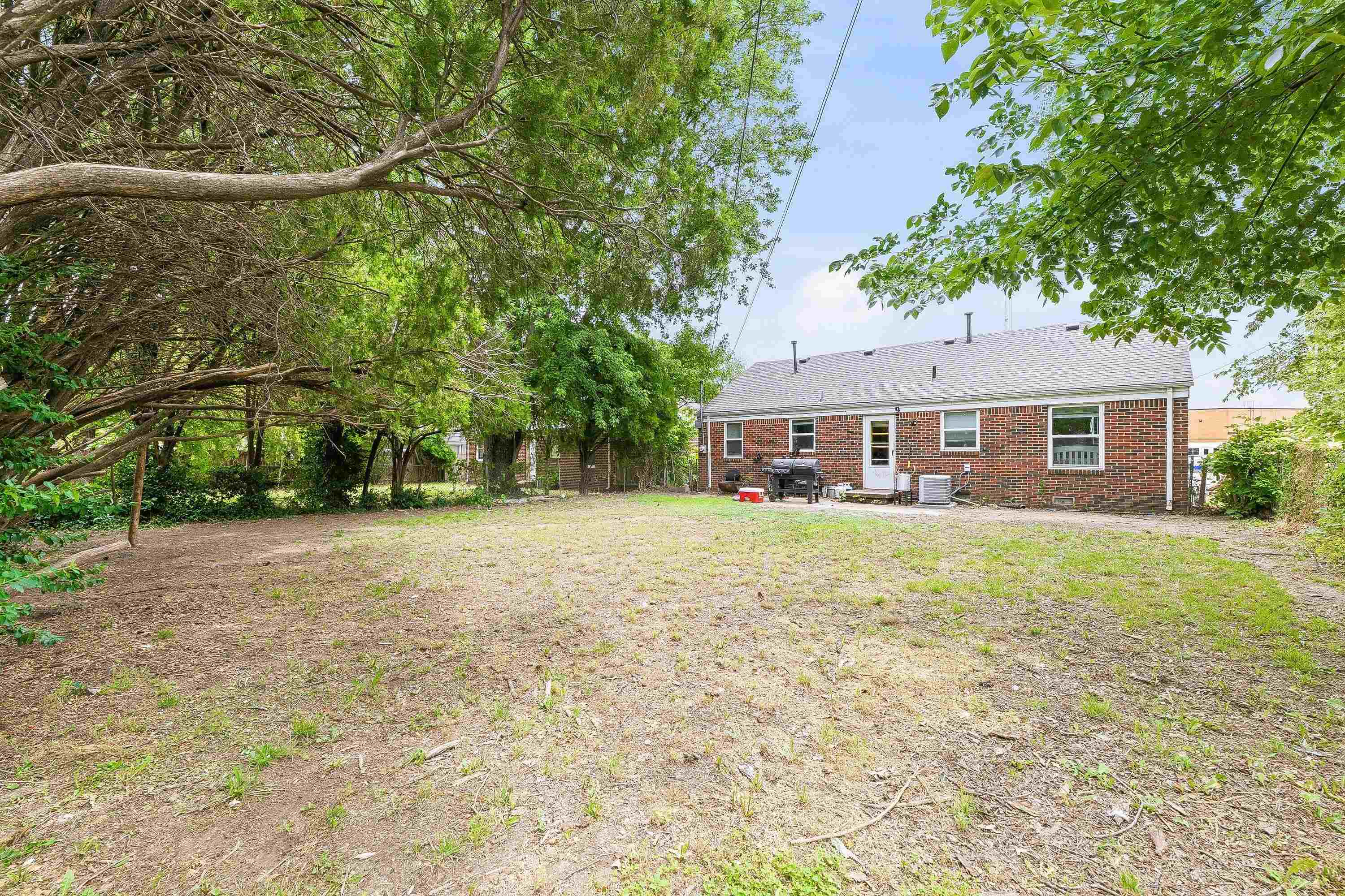 641 S Apache Drive Wichita KS 67207