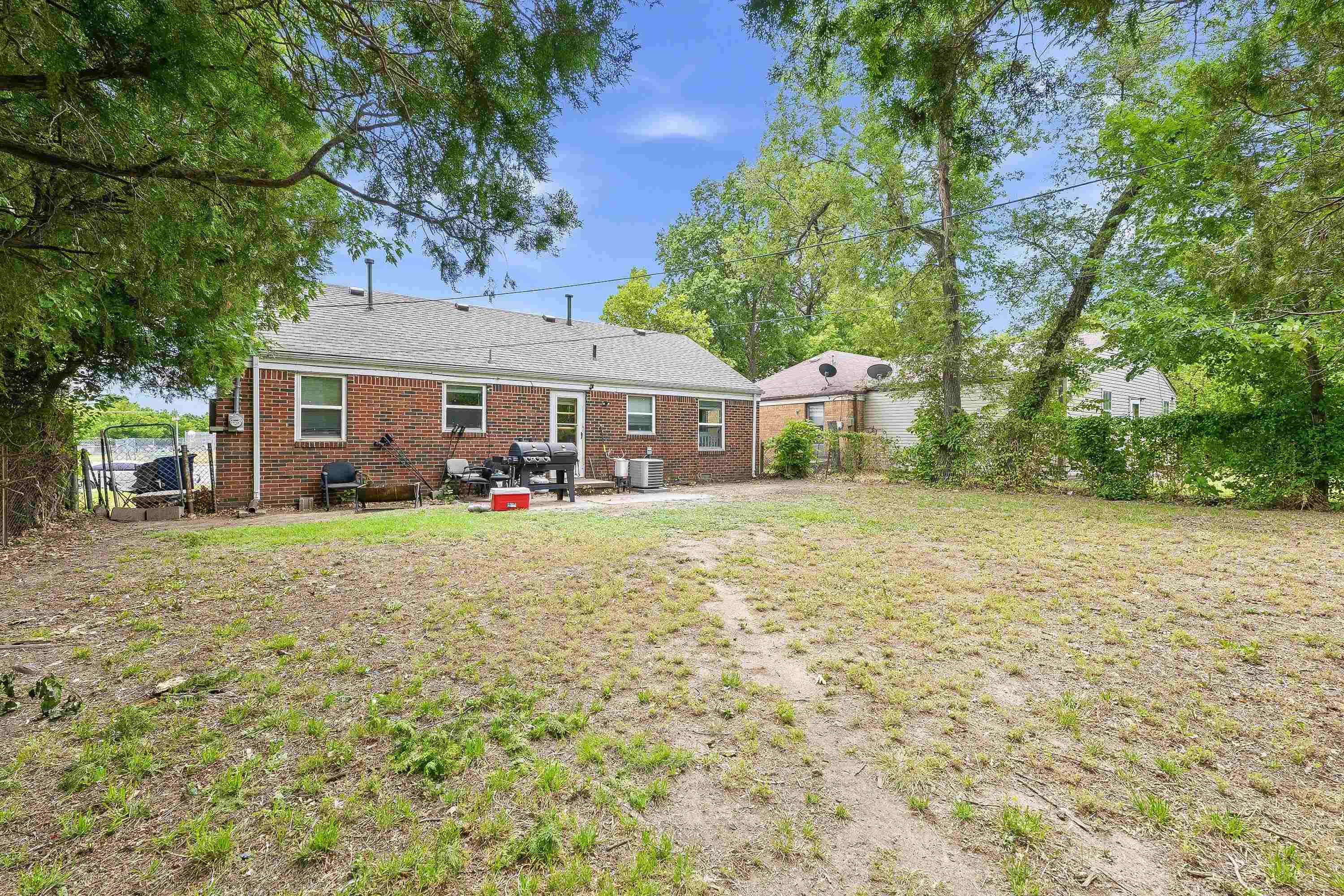 641 S Apache Drive Wichita KS 67207