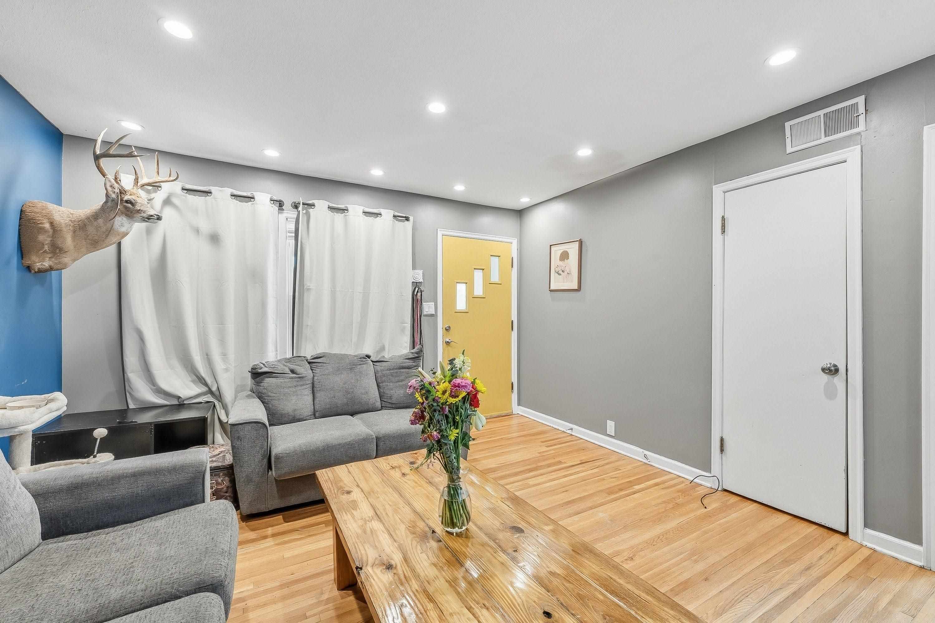 641 S Apache Drive Wichita KS 67207