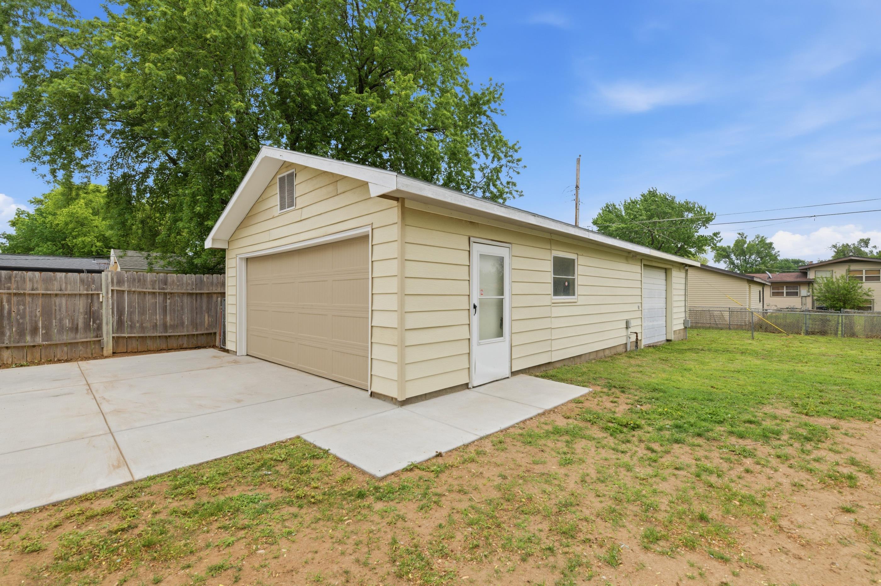 434 S Western Avenue Haysville KS 67060