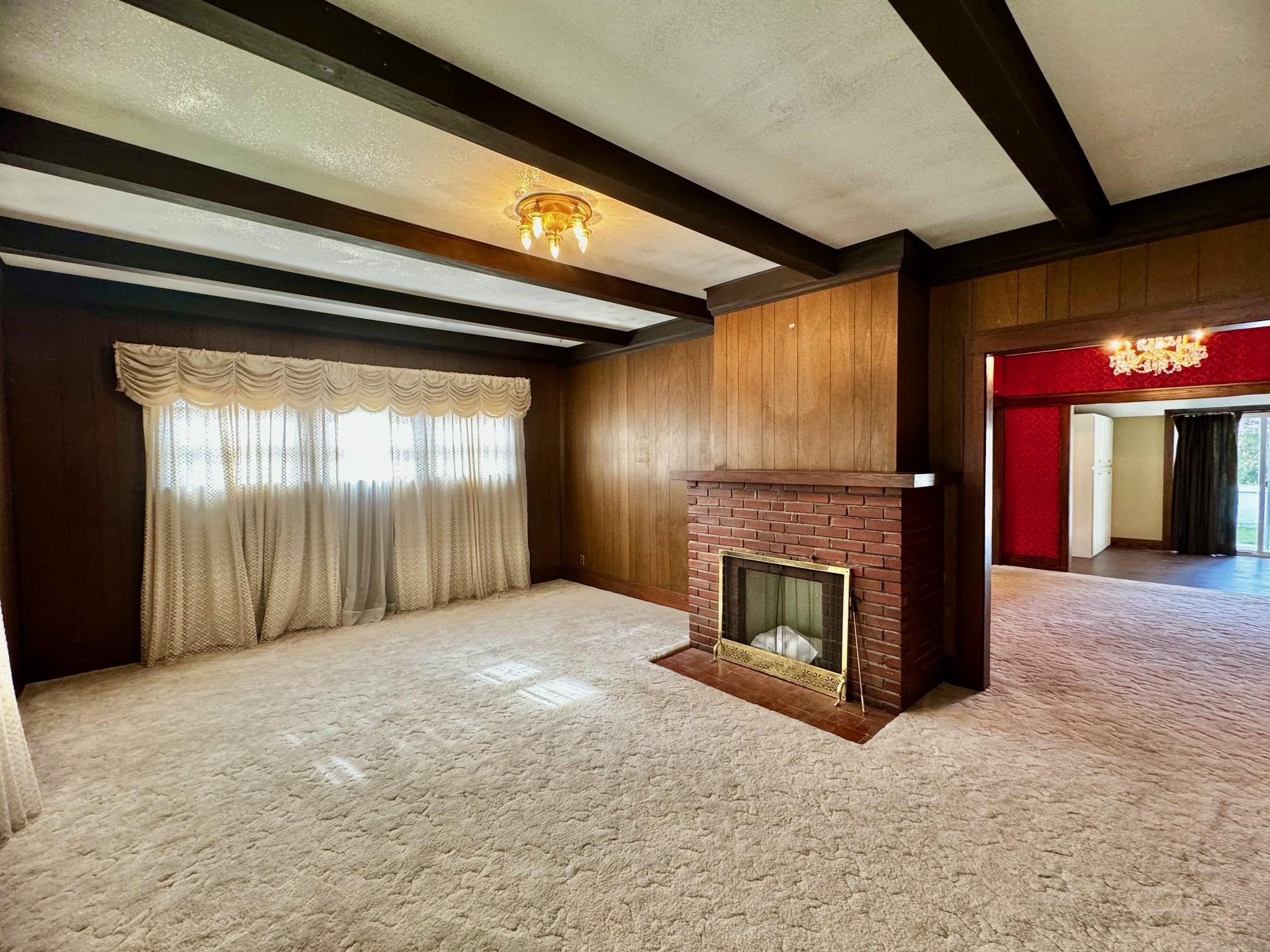 1006 N Washington Avenue Wellington KS 67152