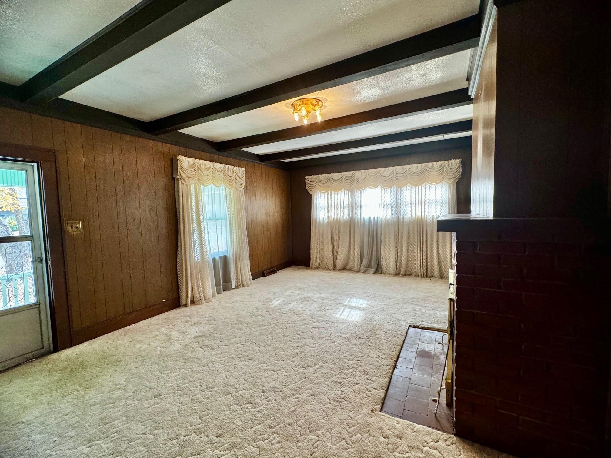 1006 N Washington Avenue Wellington KS 67152