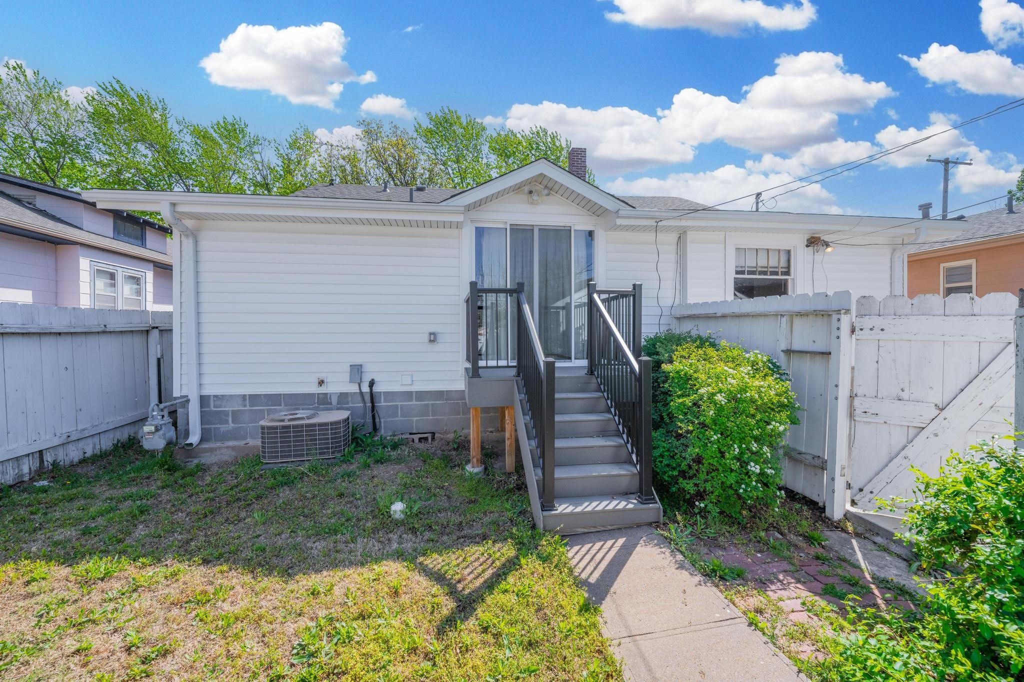 1006 N Washington Avenue Wellington KS 67152