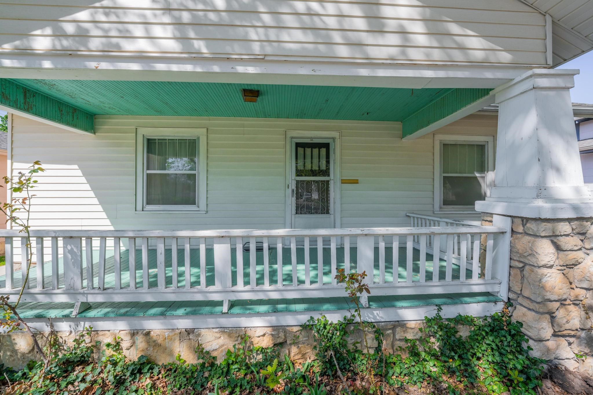1006 N Washington Avenue Wellington KS 67152