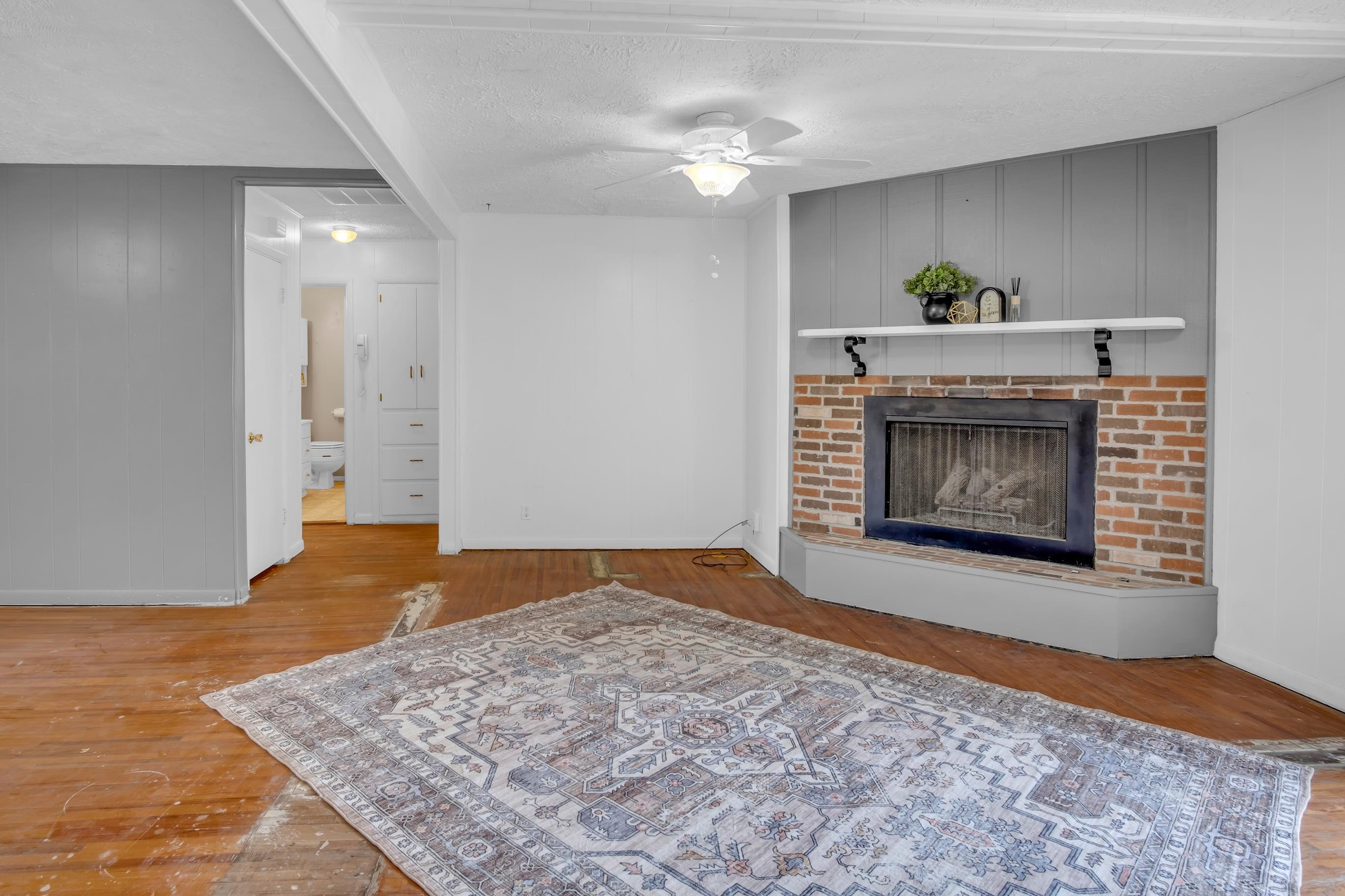 1613 E 10th Newton KS 67114
