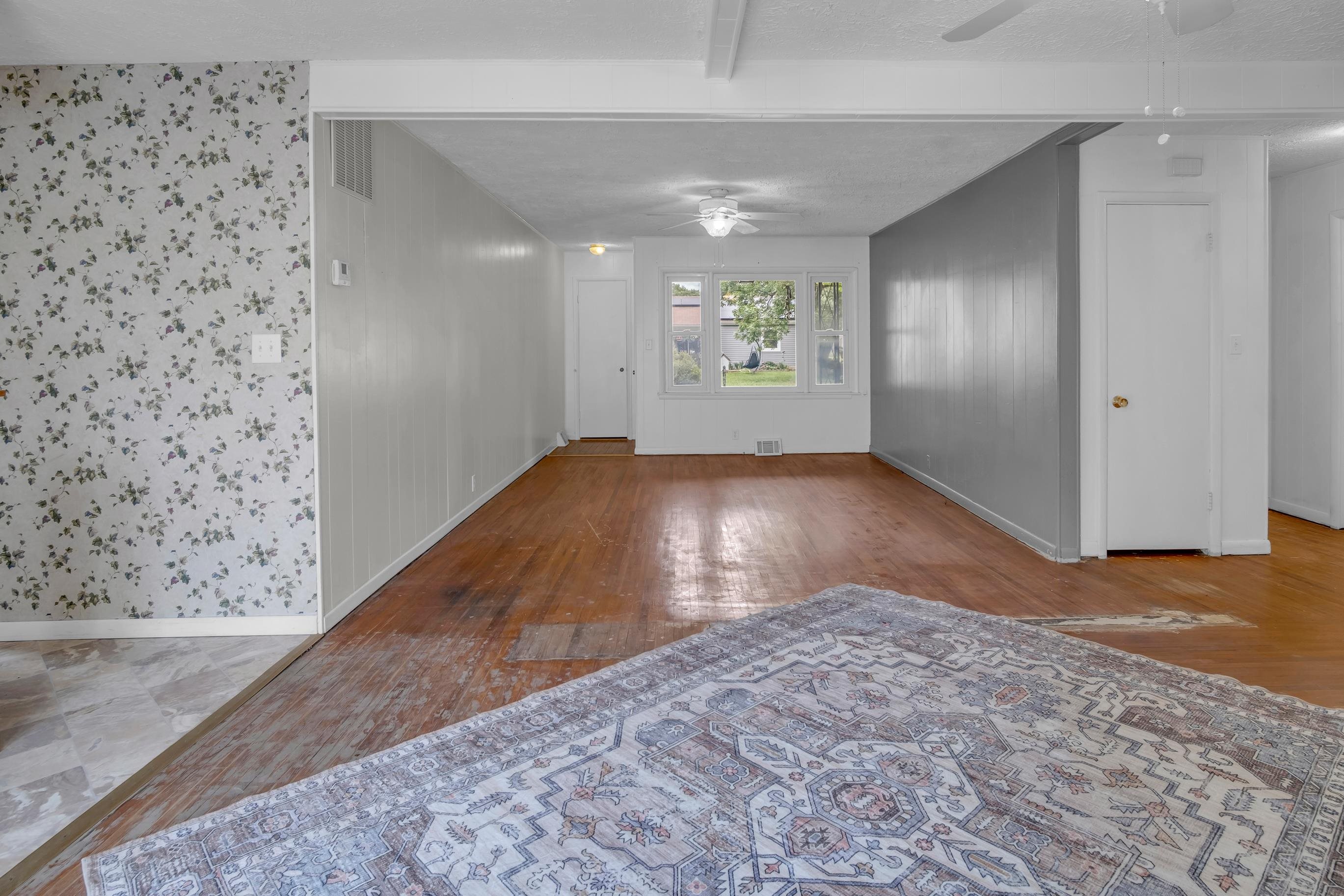 1613 E 10th Newton KS 67114