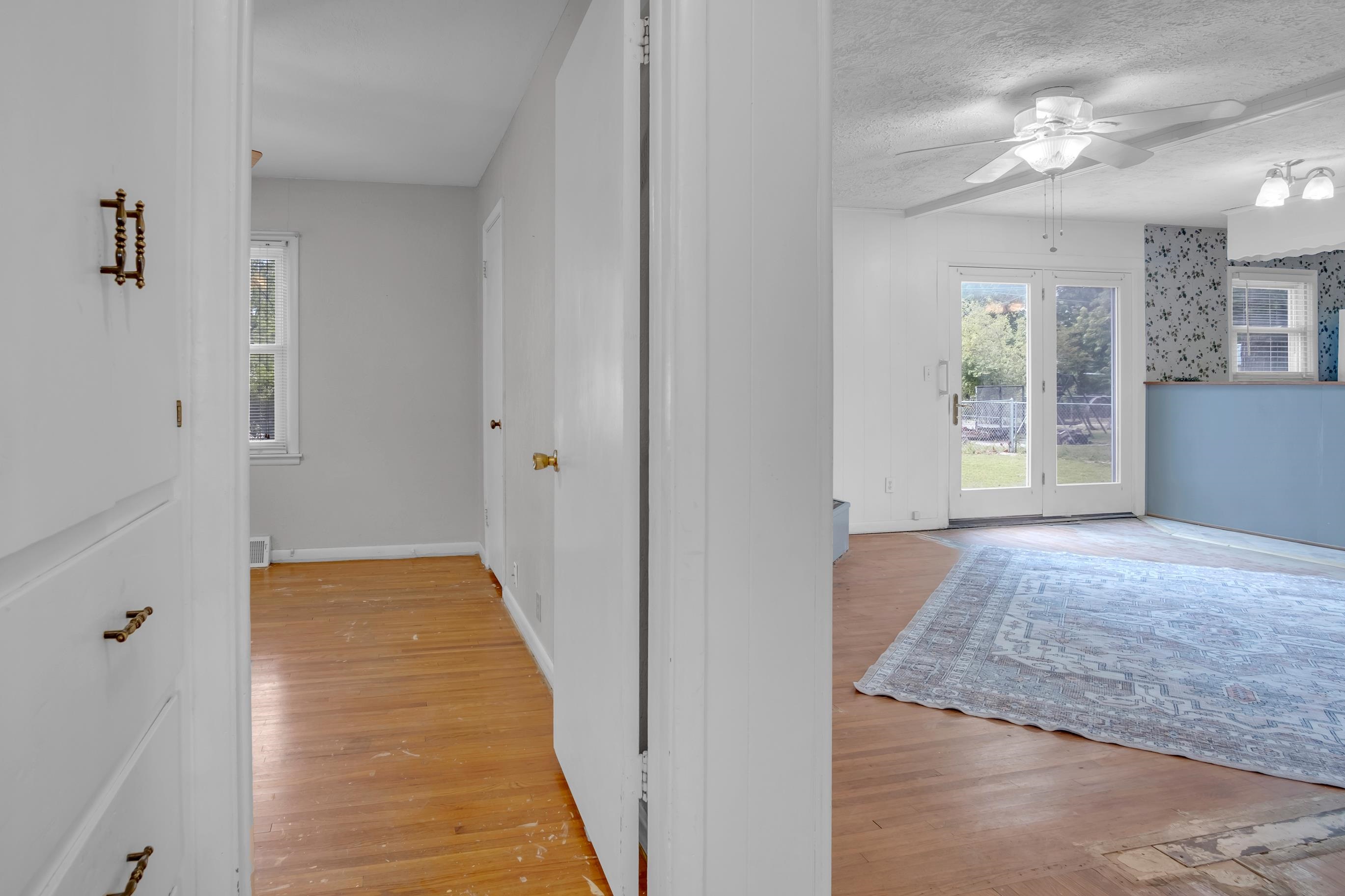 1613 E 10th Newton KS 67114