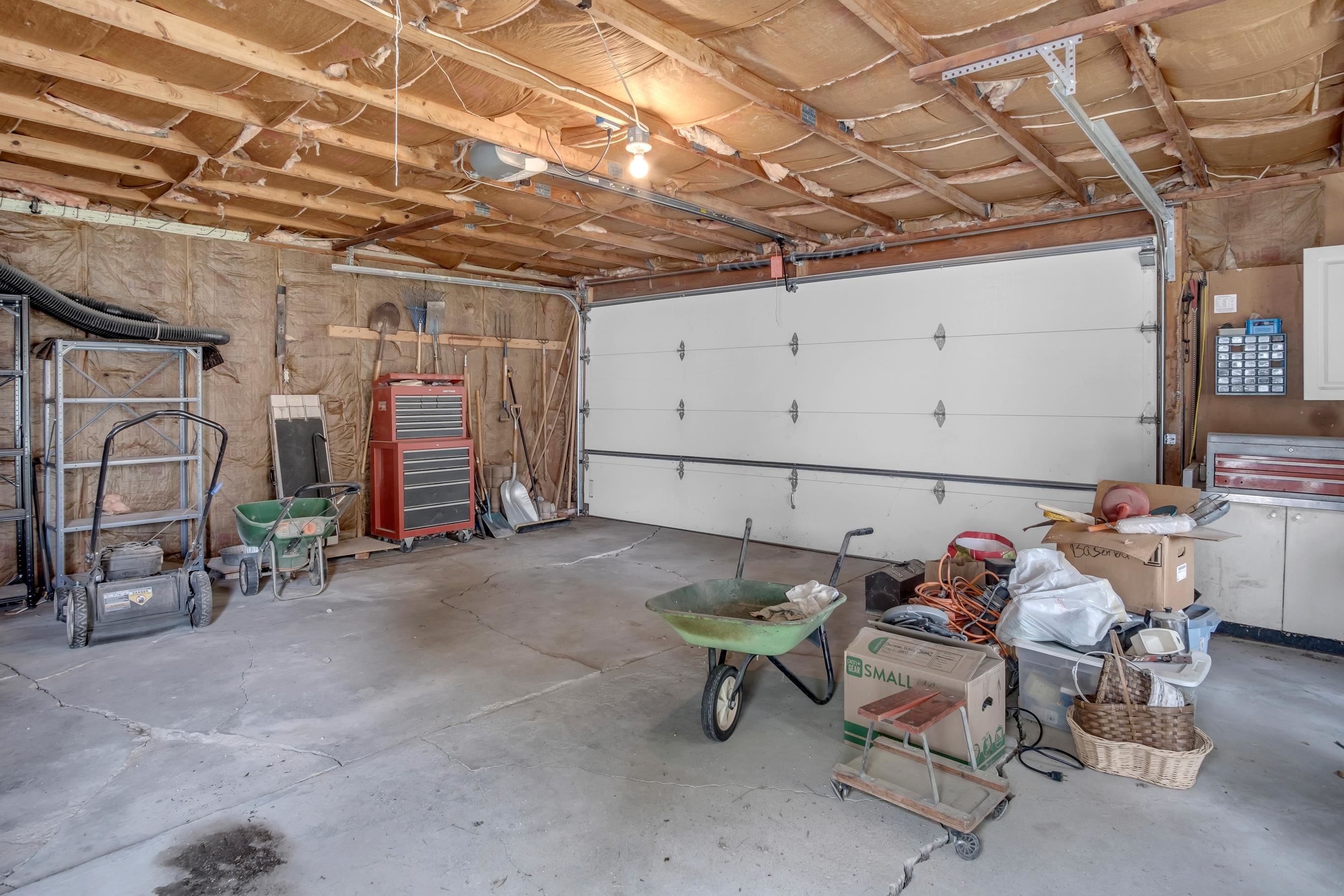 1613 E 10th Newton KS 67114