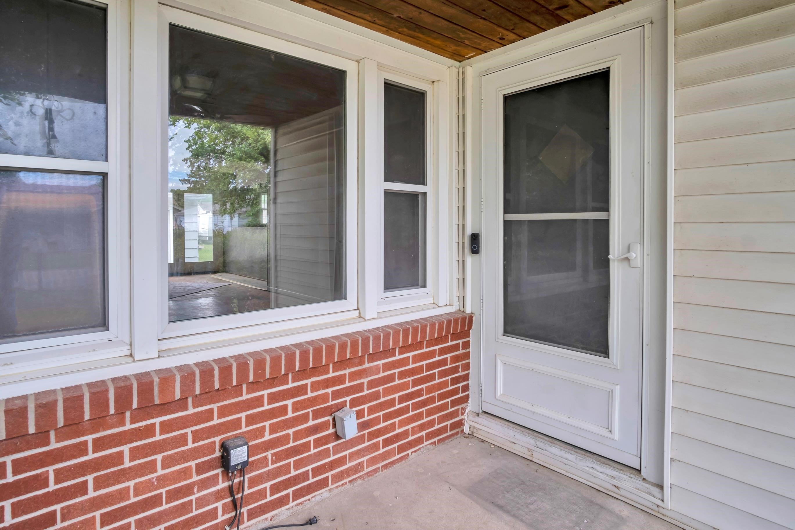 1613 E 10th Newton KS 67114
