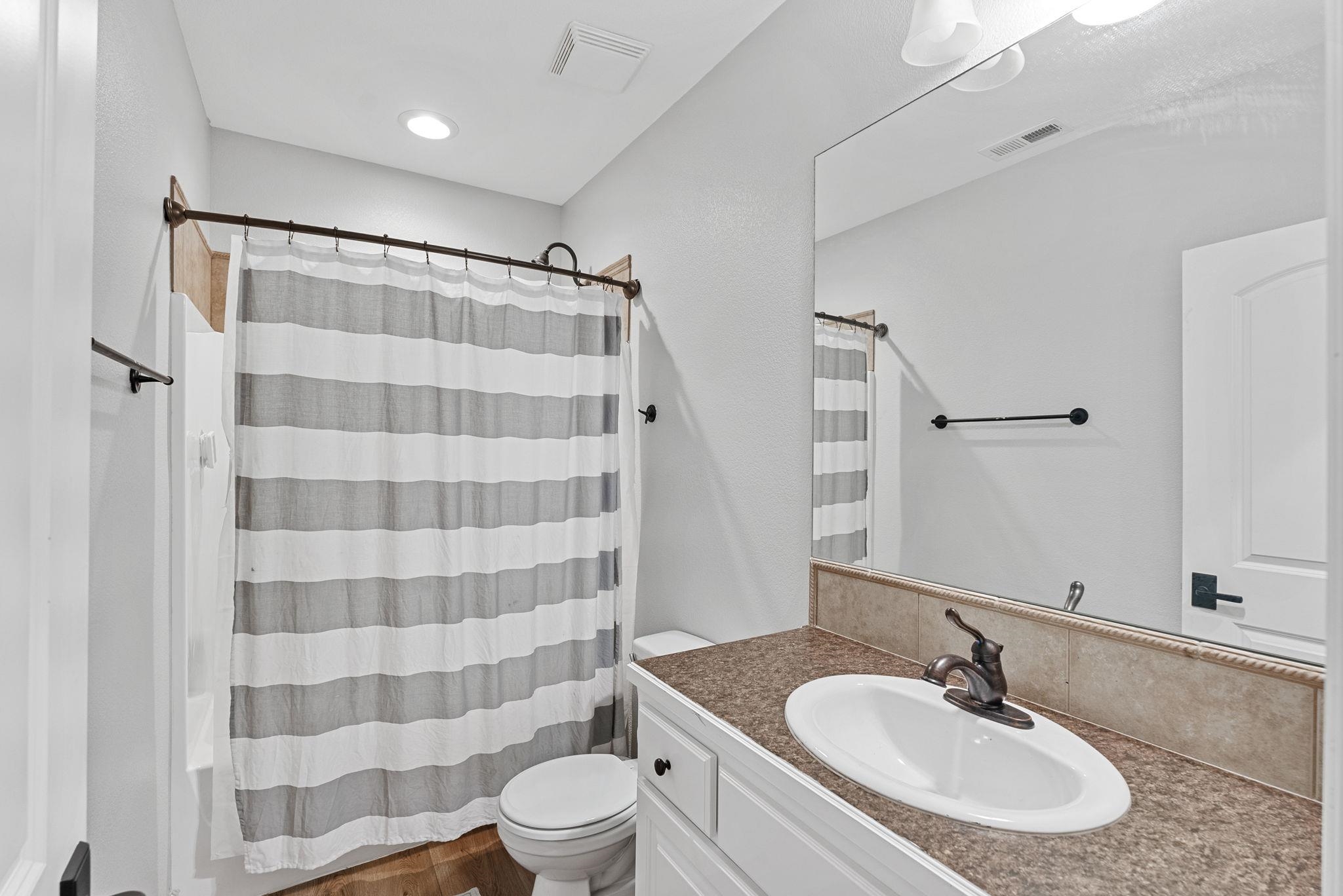 918 E Lakecrest Drive Andover KS 67002