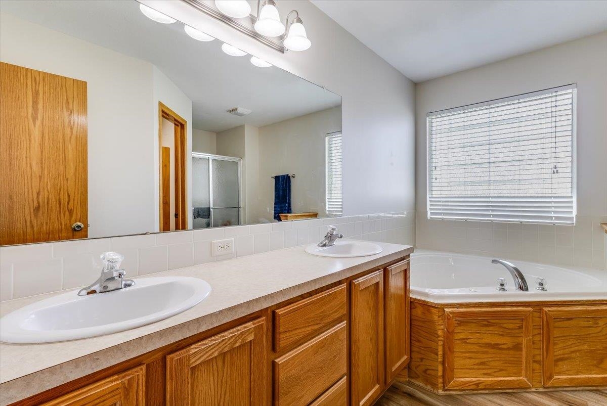 3521 N Valerie Circle Wichita KS 67205