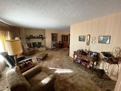 902 E 4th Newton KS 67114