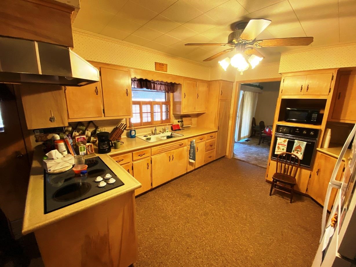 902 E 4th Newton KS 67114