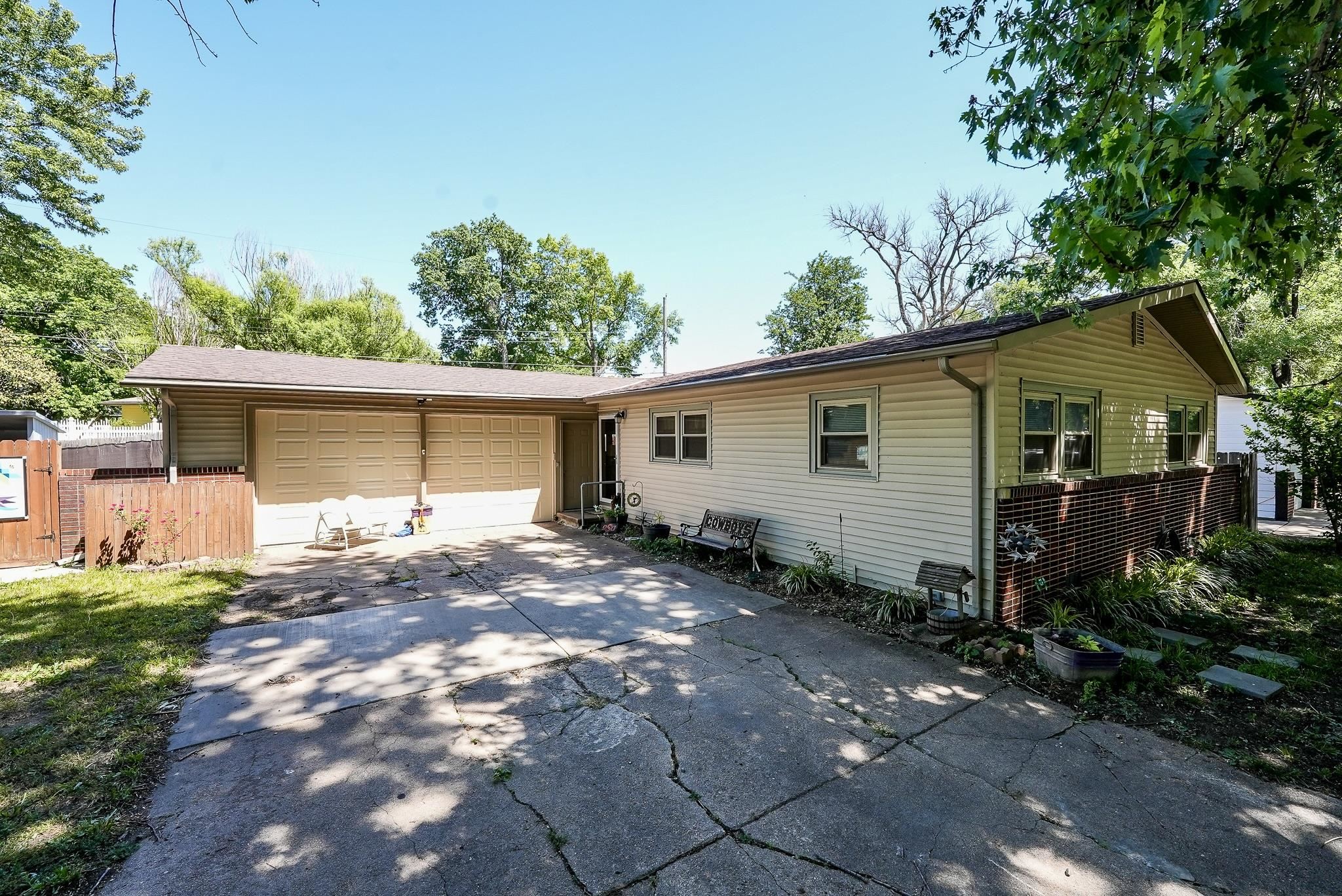 1646 N Montana Avenue El Dorado KS 67042