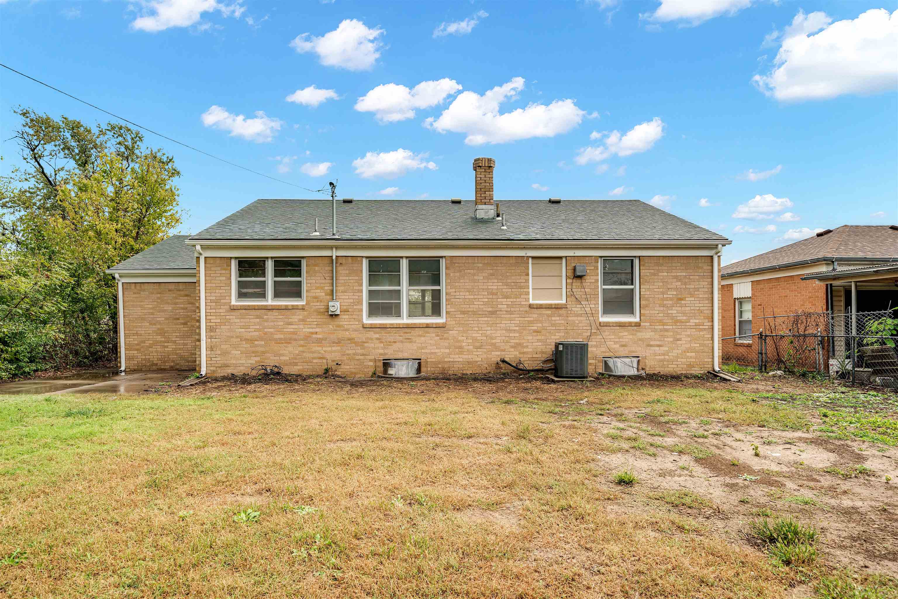 1123 S Woodlawn Boulevard Wichita KS 67218
