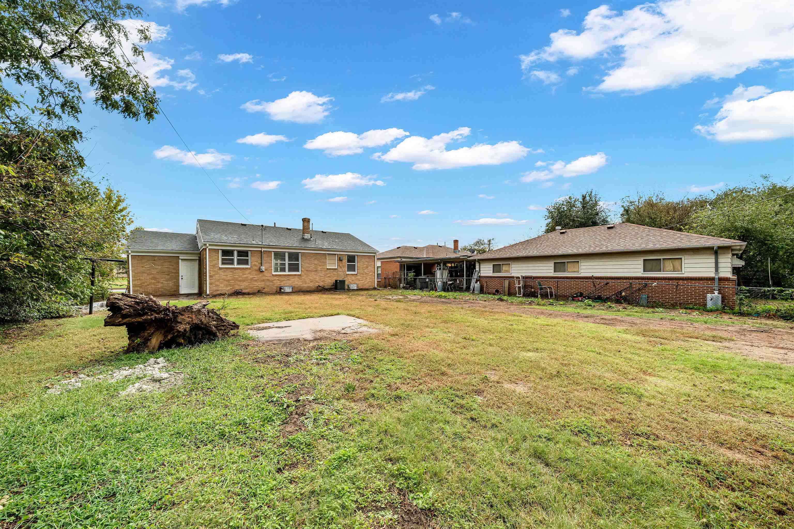 1123 S Woodlawn Boulevard Wichita KS 67218