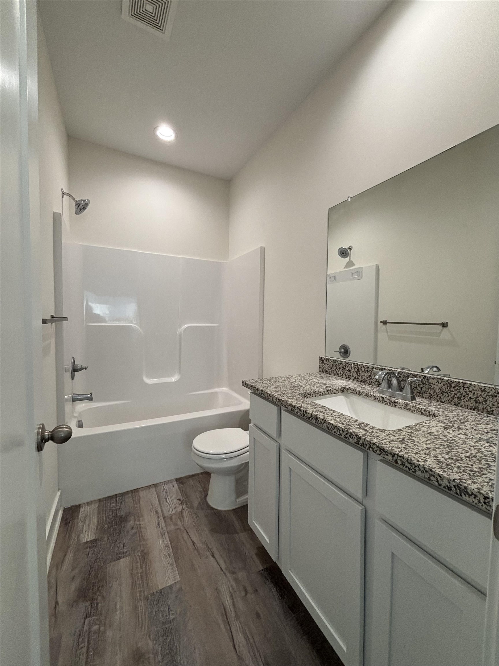 5436 N Colburn Court Bel Aire KS 67220