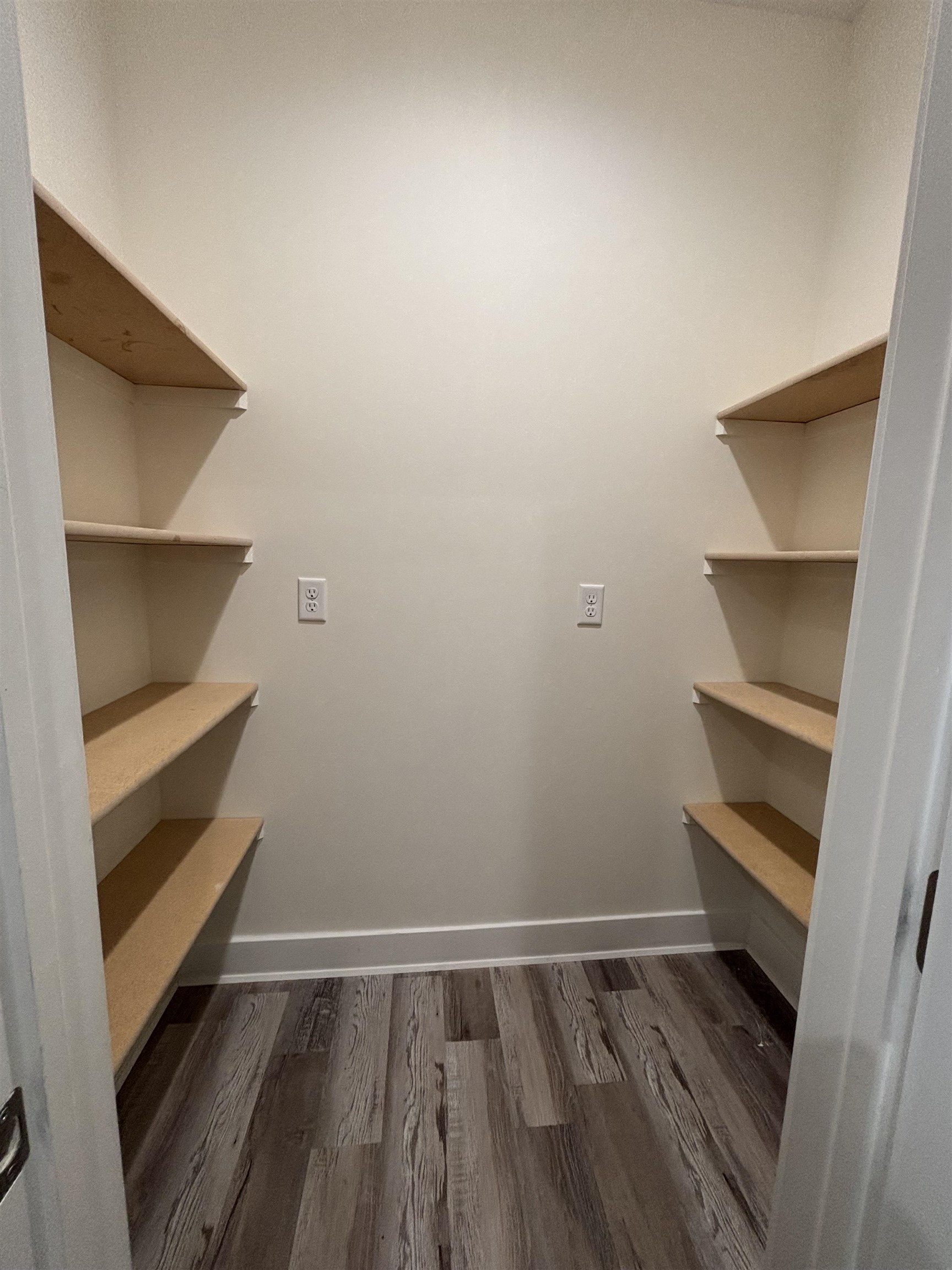 5436 N Colburn Court Bel Aire KS 67220