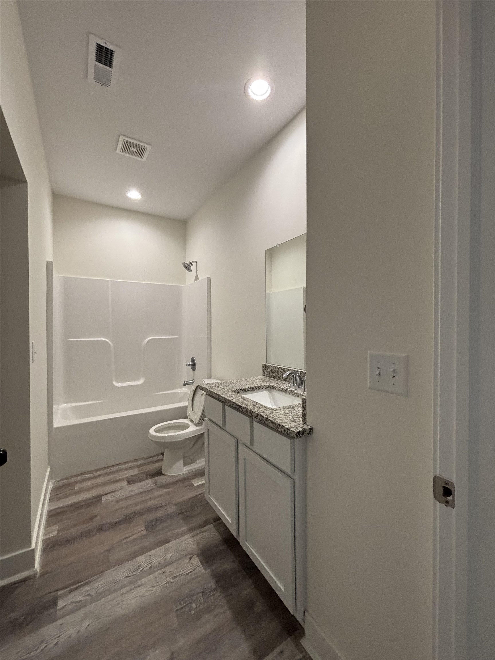 5436 N Colburn Court Bel Aire KS 67220