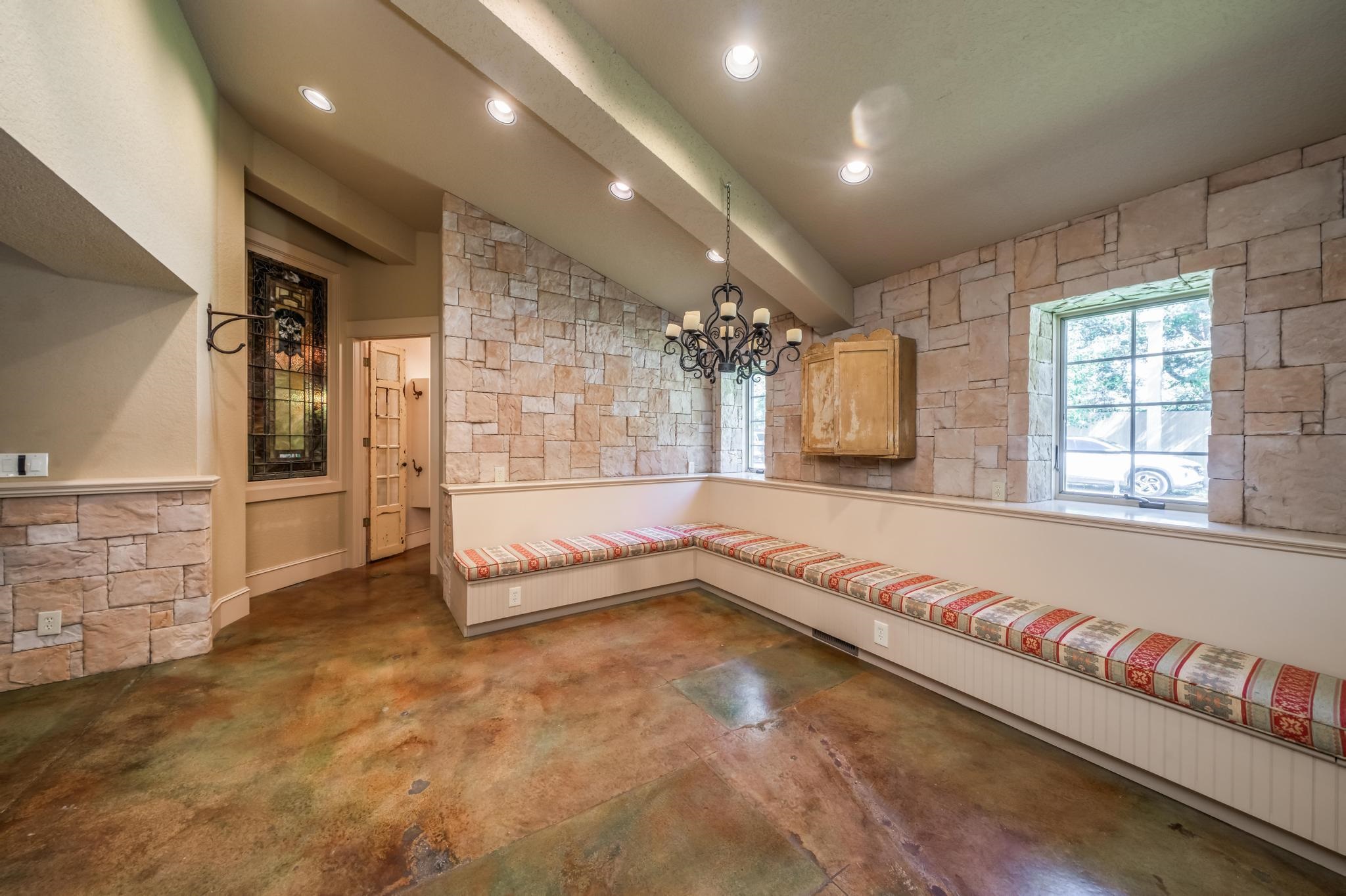 7610 W 45th Street N Maize KS 67101