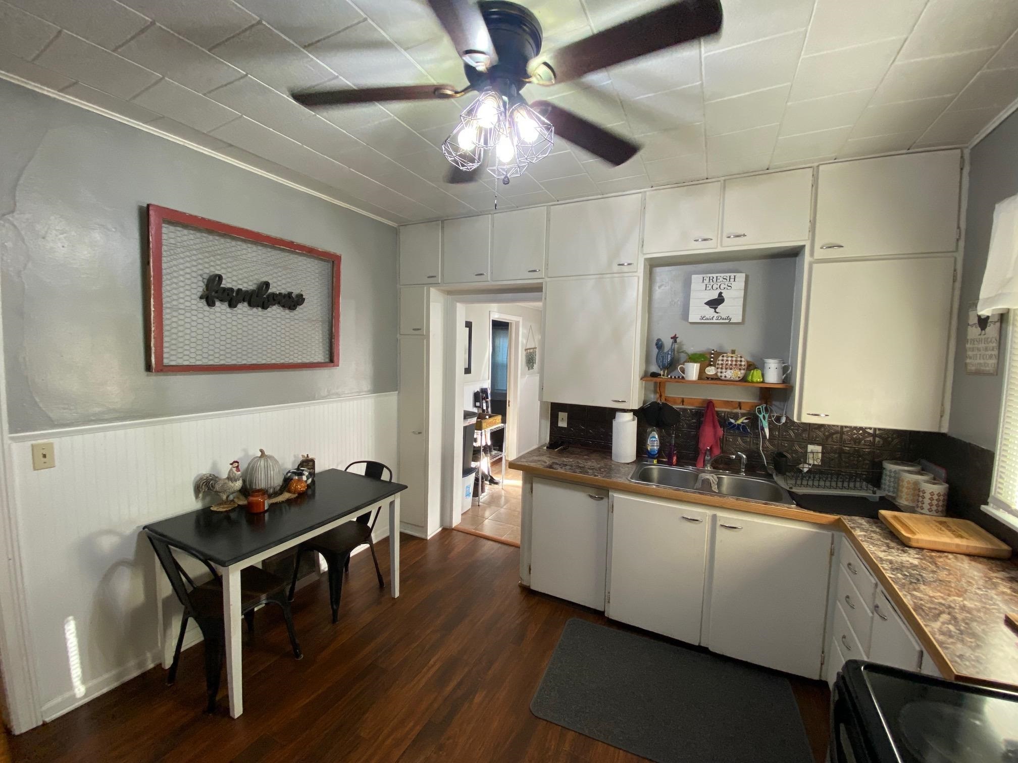 915 S 2nd Street Arkansas City KS 67005