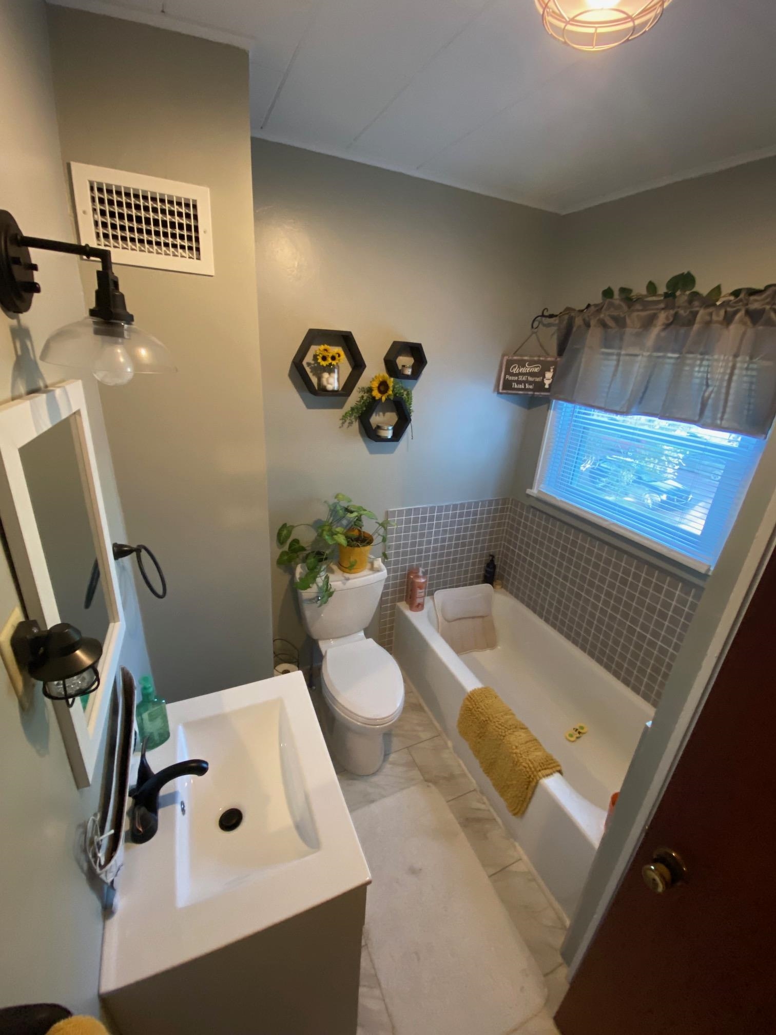 915 S 2nd Street Arkansas City KS 67005