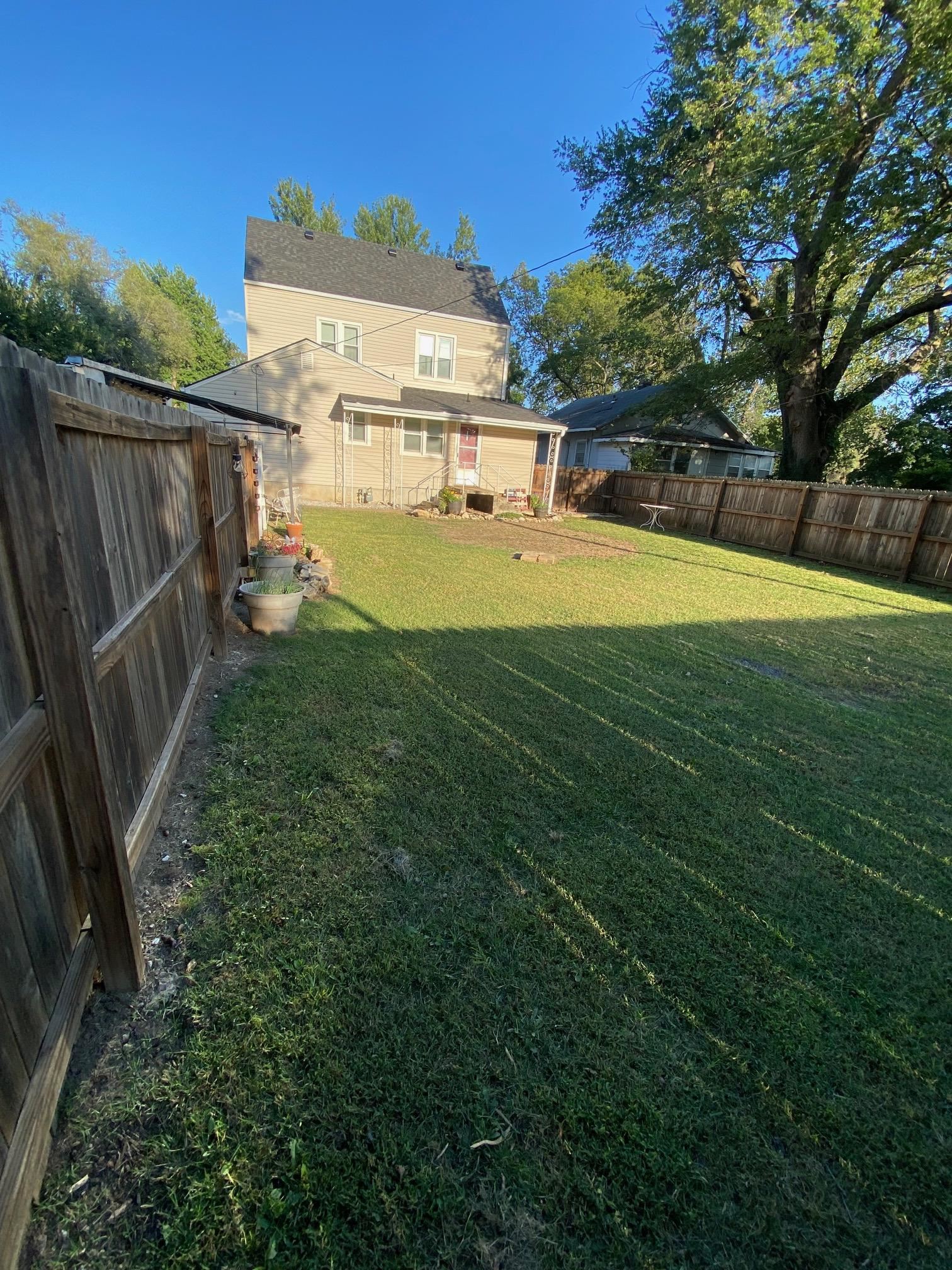 915 S 2nd Street Arkansas City KS 67005