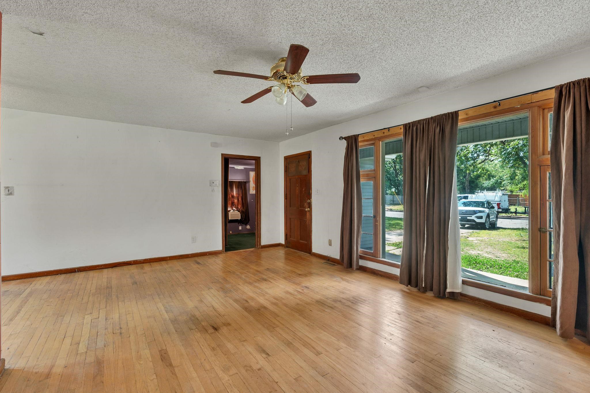 1514 W 16th Street N Wichita KS 67203
