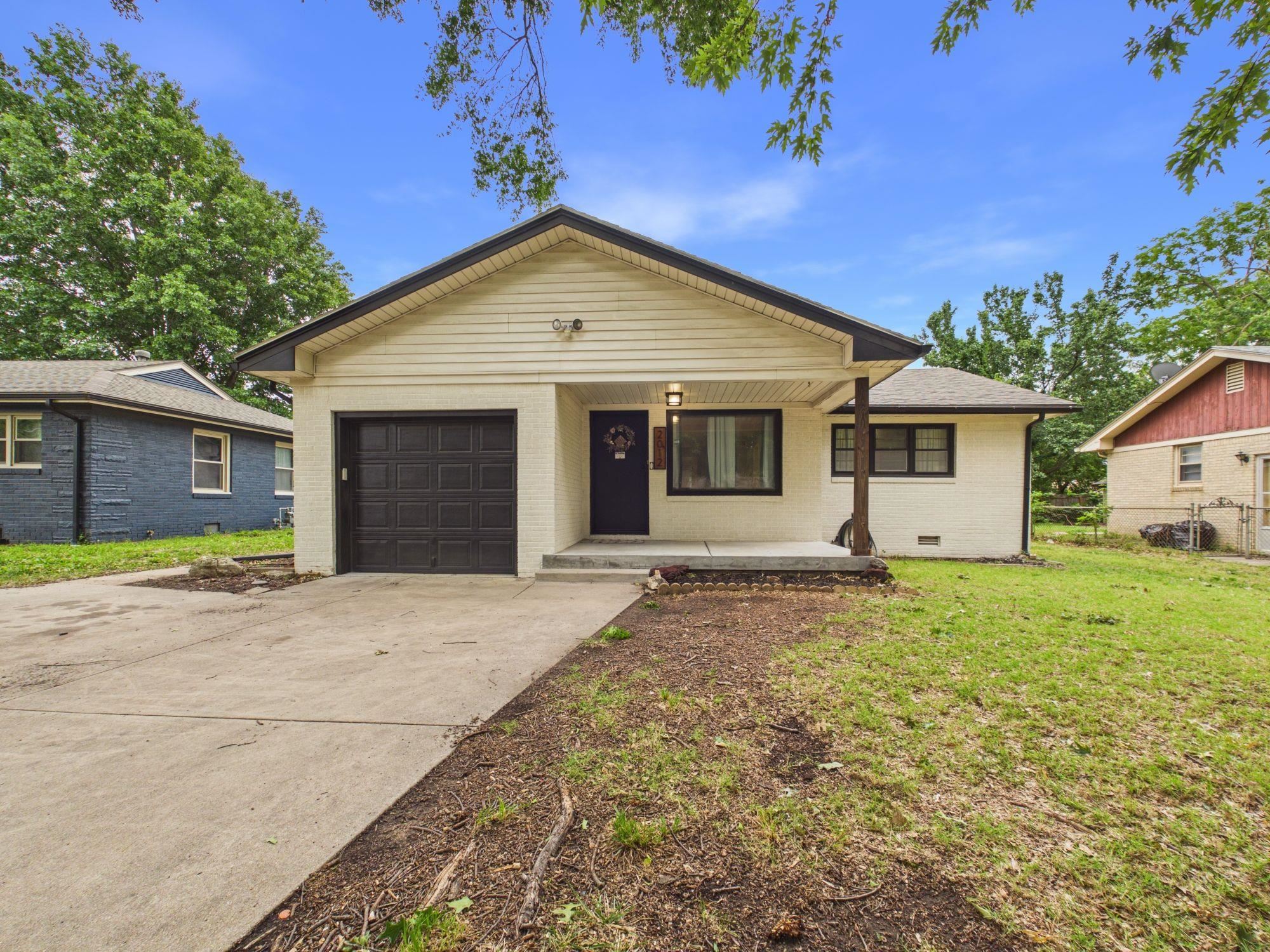 2012 S Ridgewood Drive Wichita KS 67218