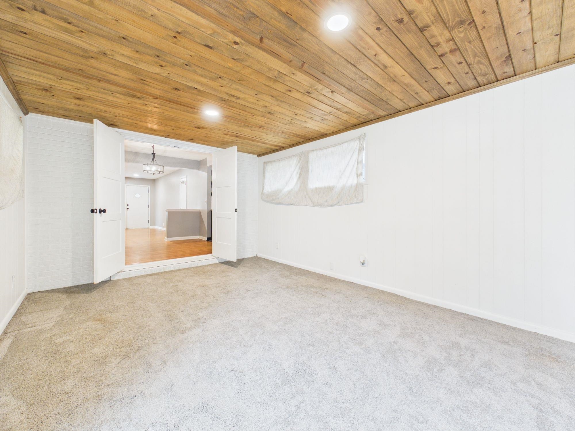 2012 S Ridgewood Drive Wichita KS 67218