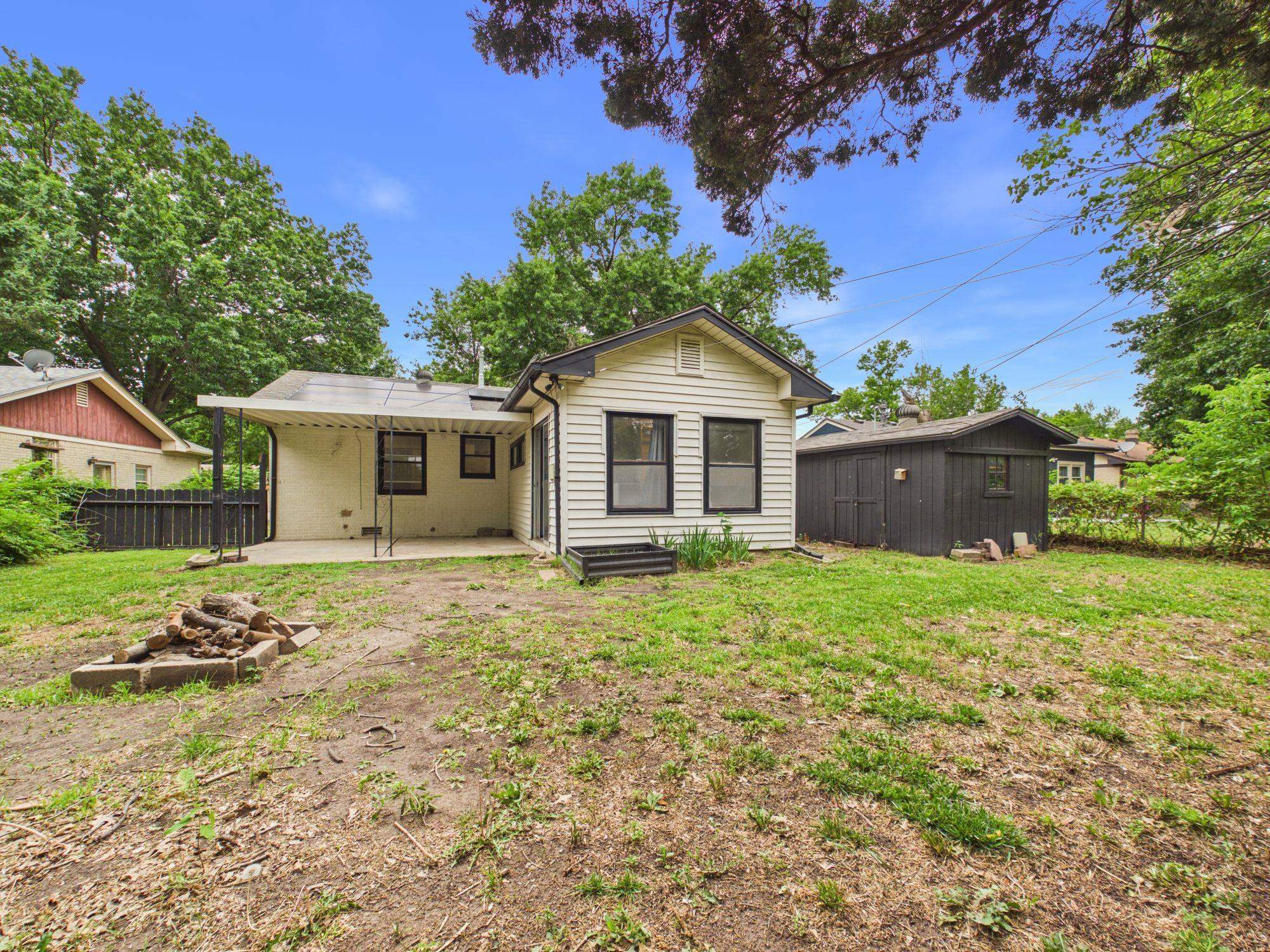 2012 S Ridgewood Drive Wichita KS 67218