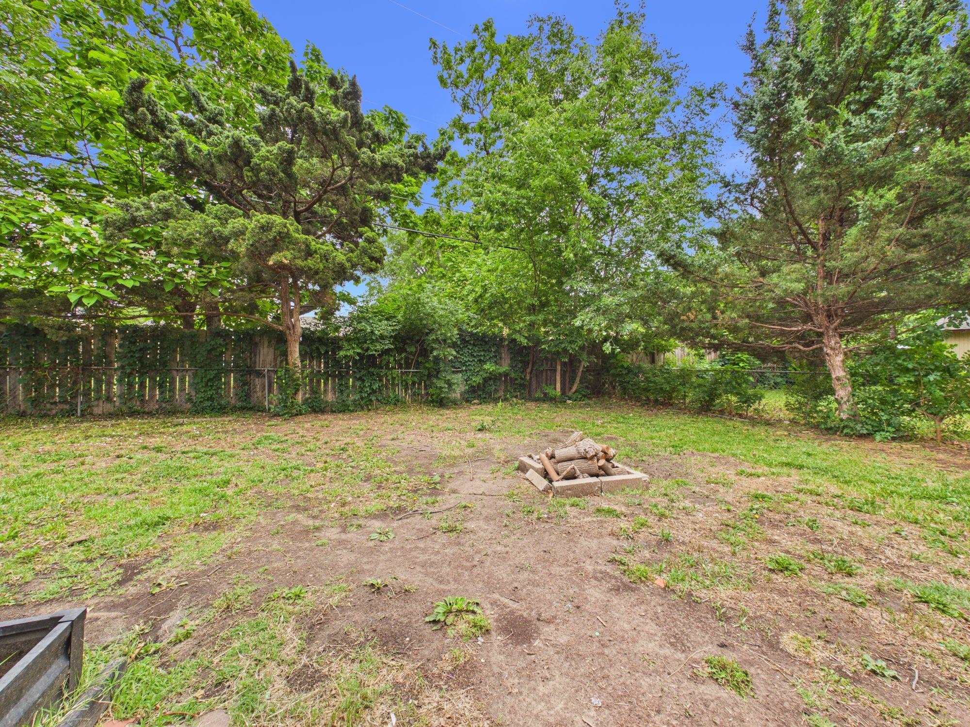 2012 S Ridgewood Drive Wichita KS 67218