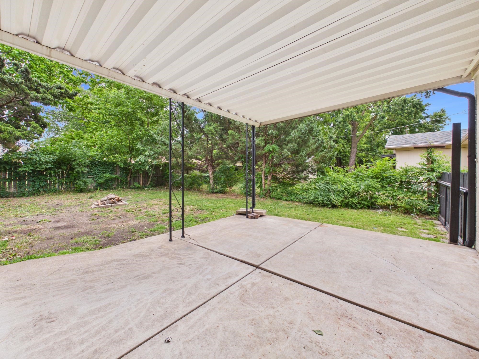 2012 S Ridgewood Drive Wichita KS 67218