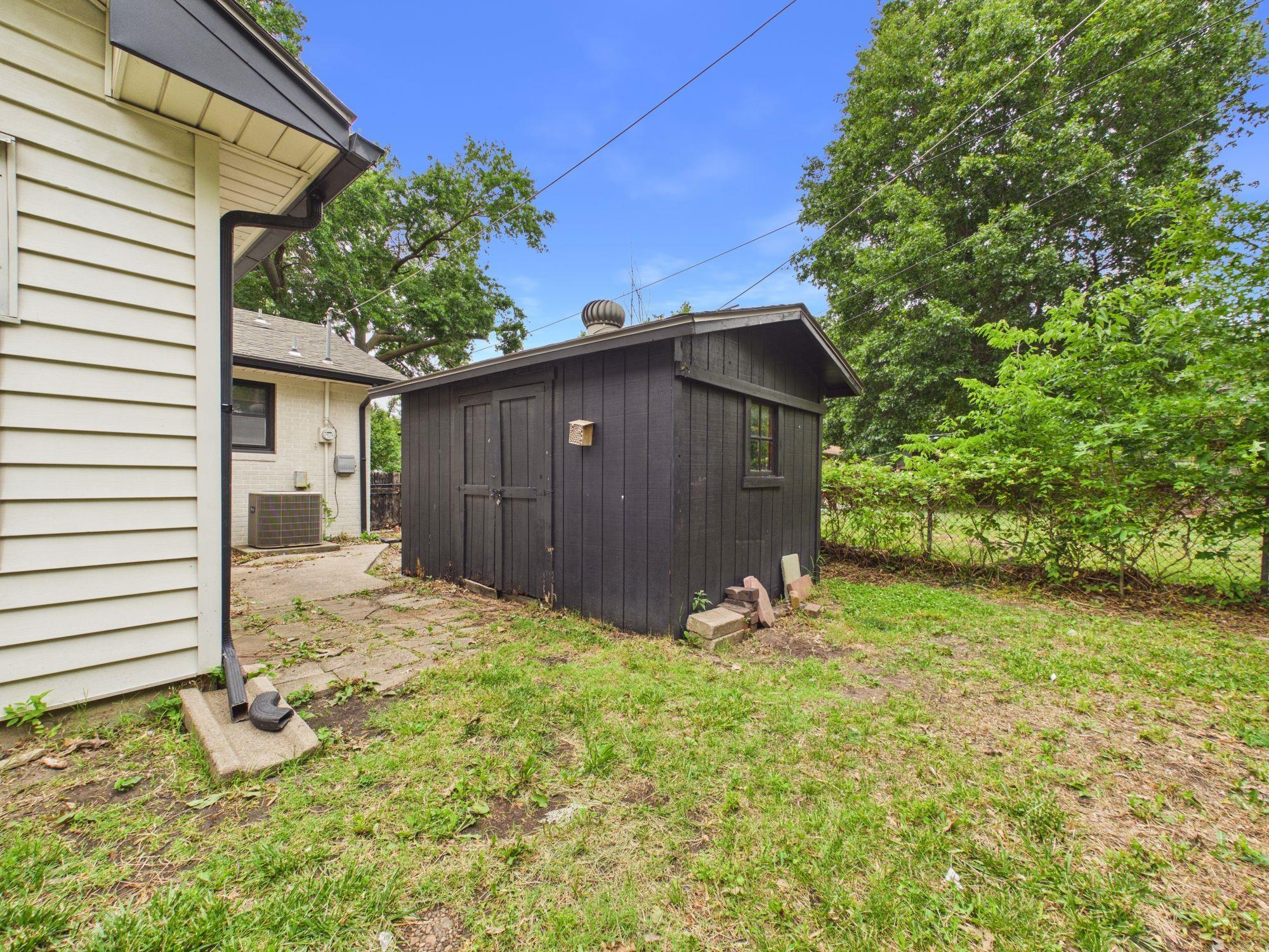2012 S Ridgewood Drive Wichita KS 67218