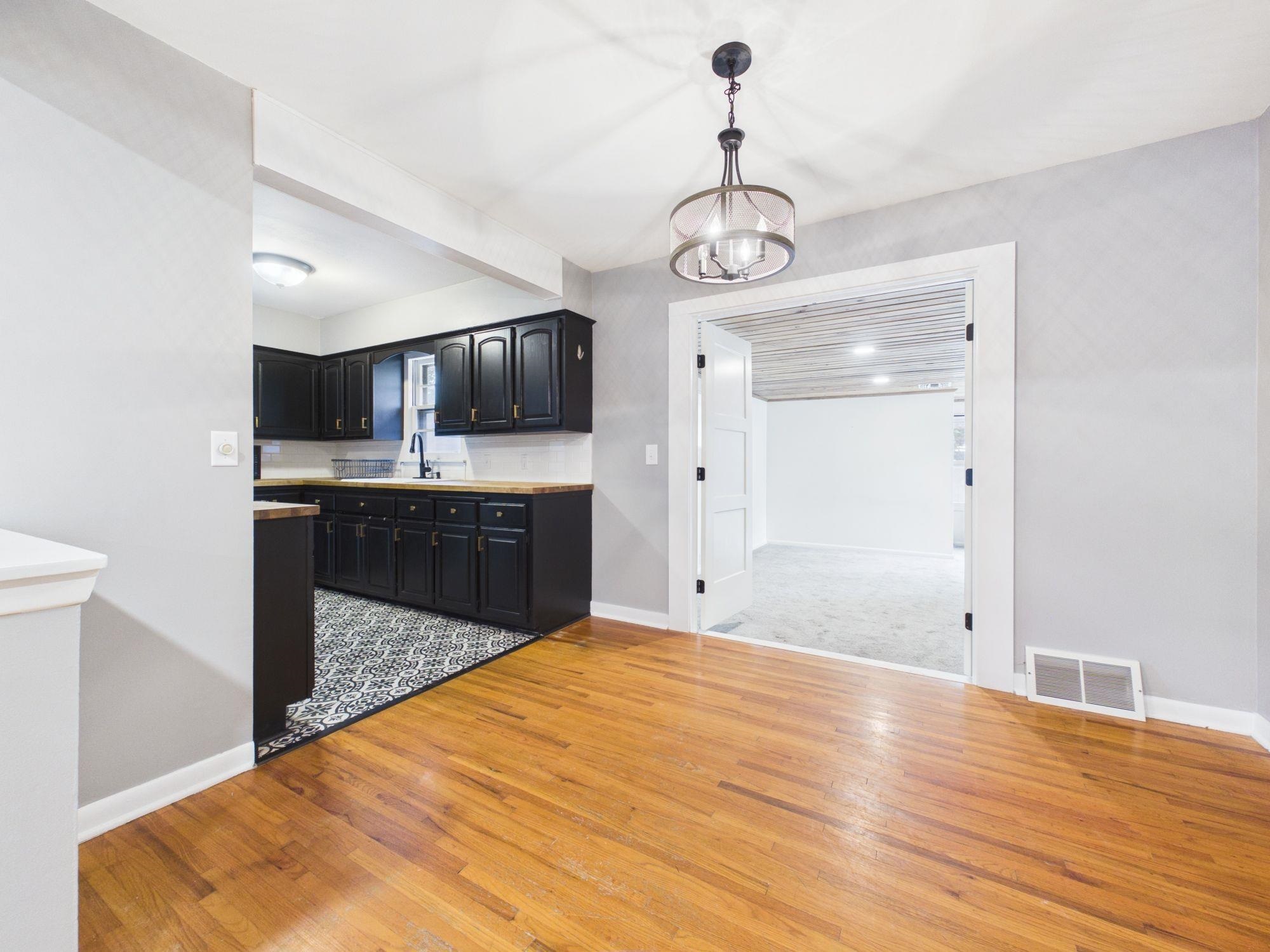 2012 S Ridgewood Drive Wichita KS 67218