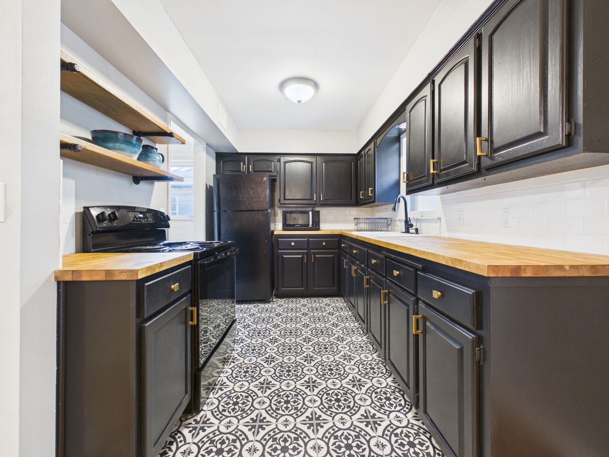2012 S Ridgewood Drive Wichita KS 67218