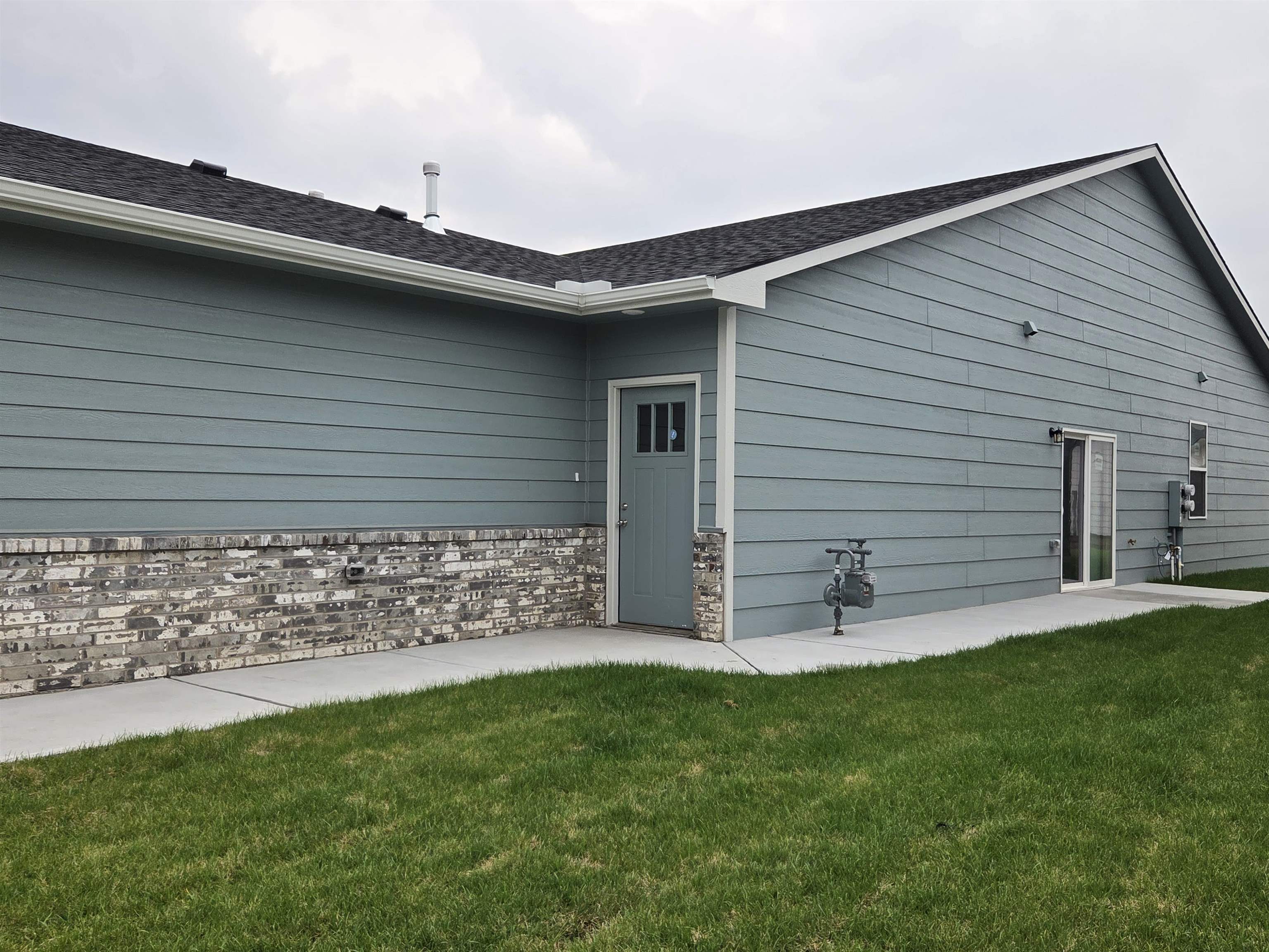 2449 S Wheatland Court Wichita KS 67235