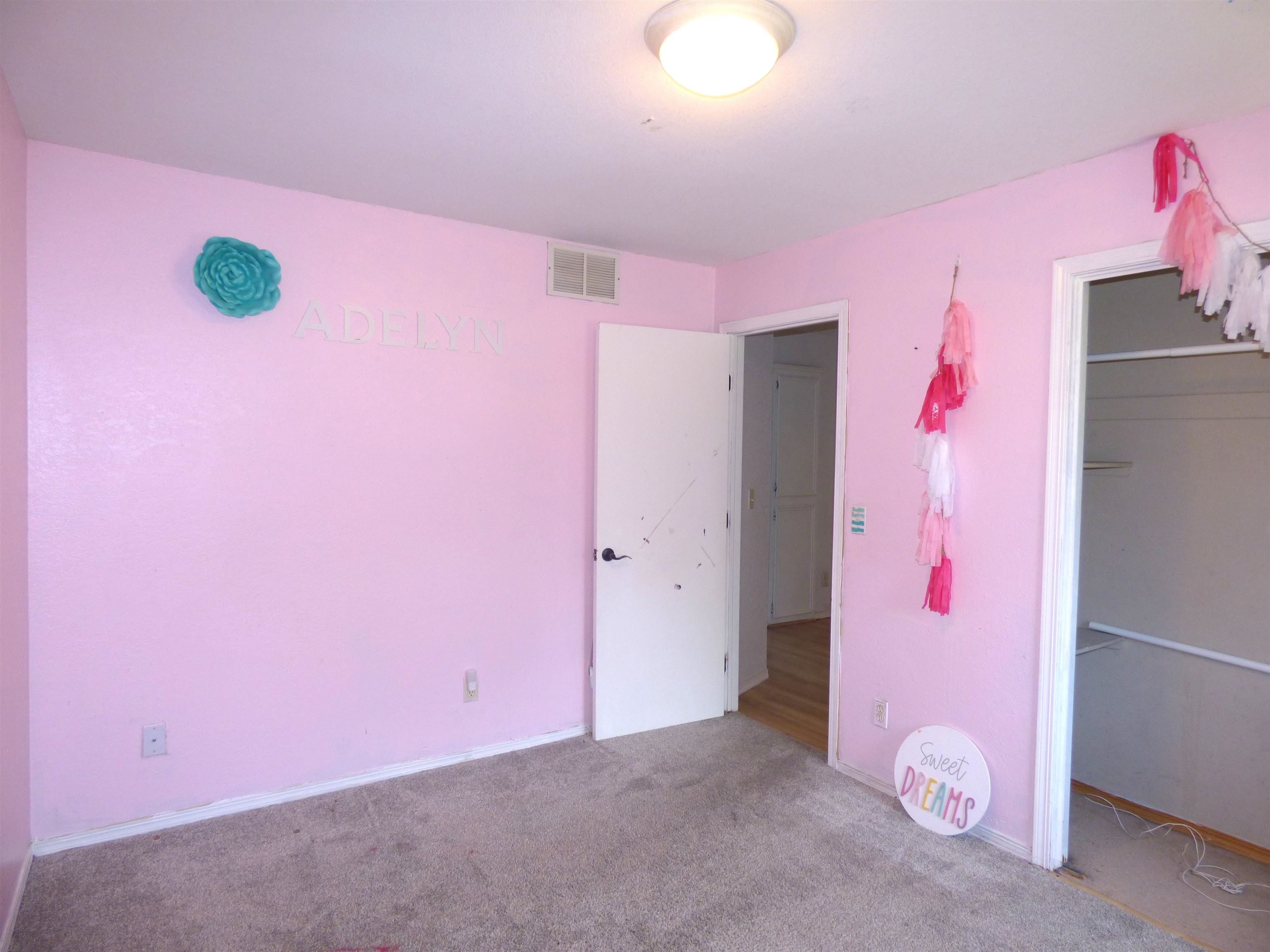 1937 S Chateau Street Wichita KS 67207