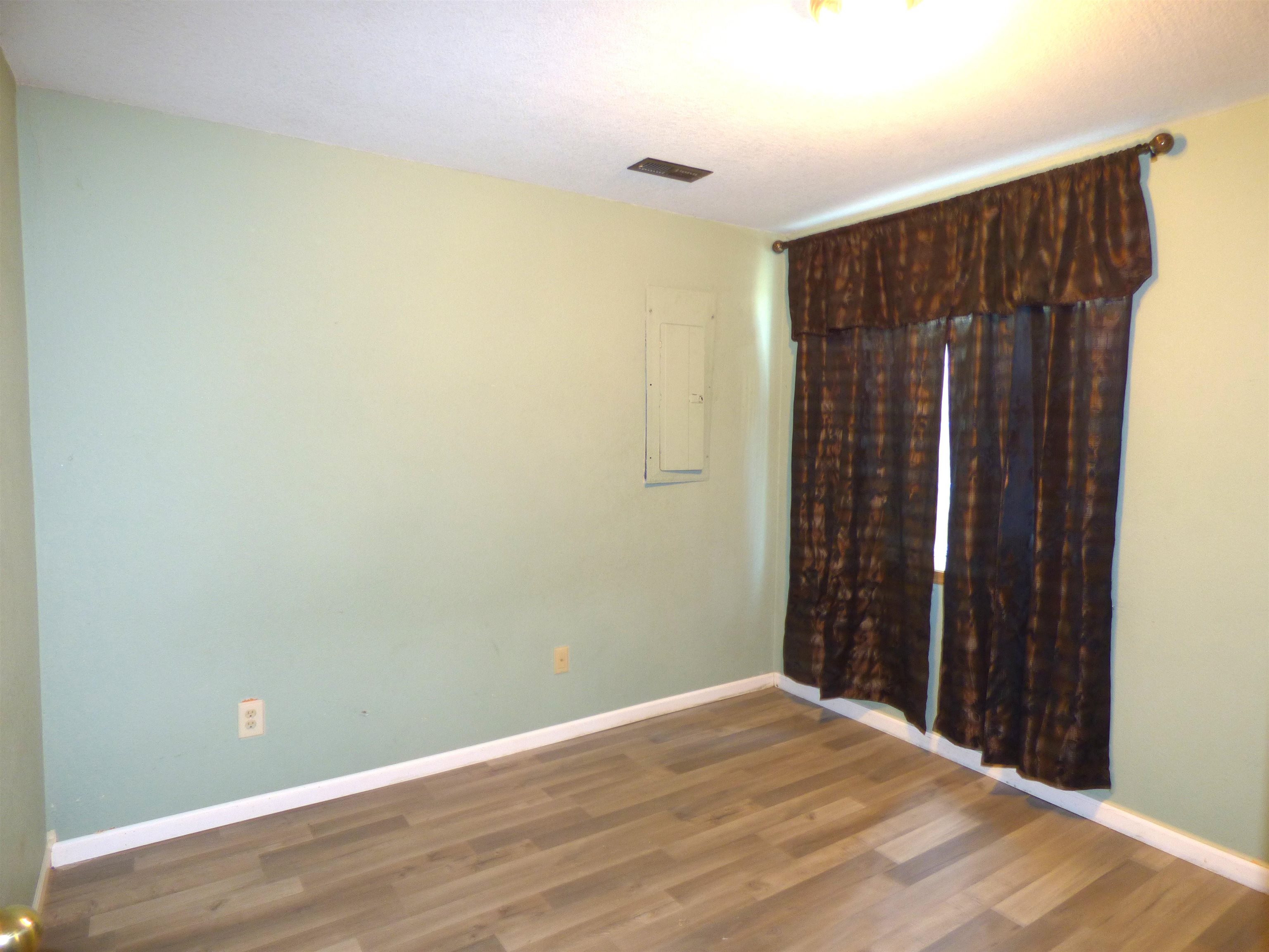 1937 S Chateau Street Wichita KS 67207
