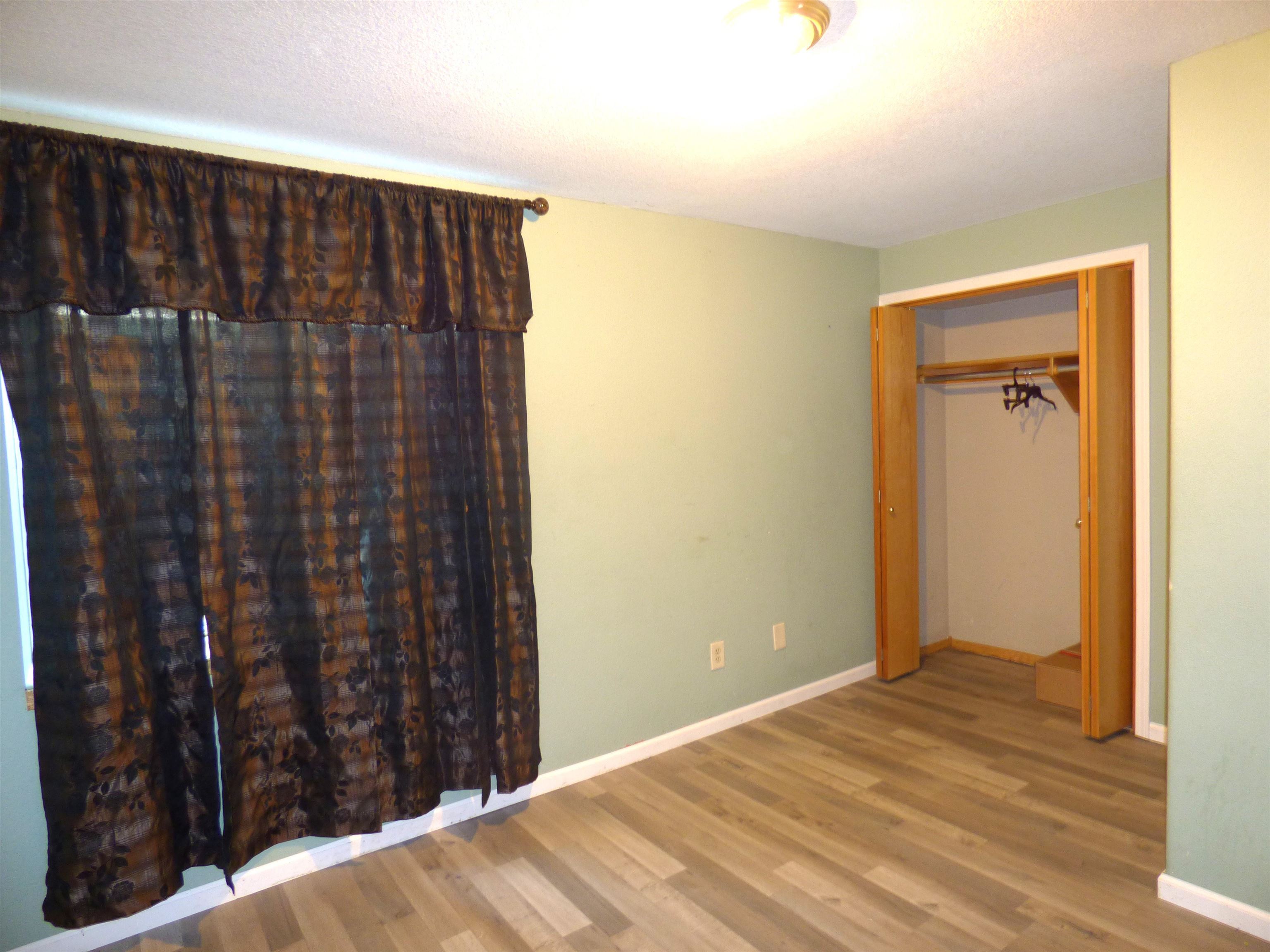 1937 S Chateau Street Wichita KS 67207