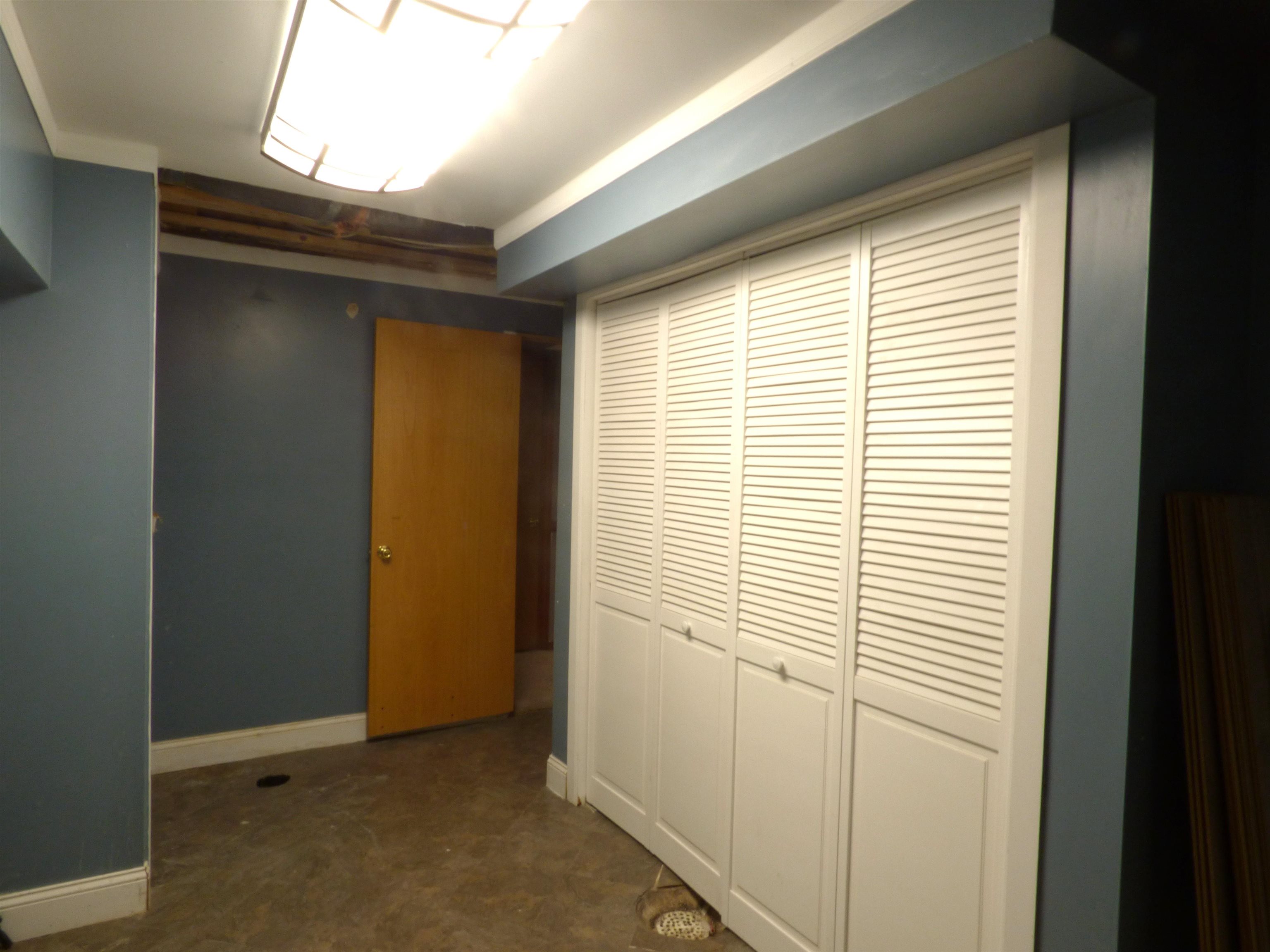 1937 S Chateau Street Wichita KS 67207