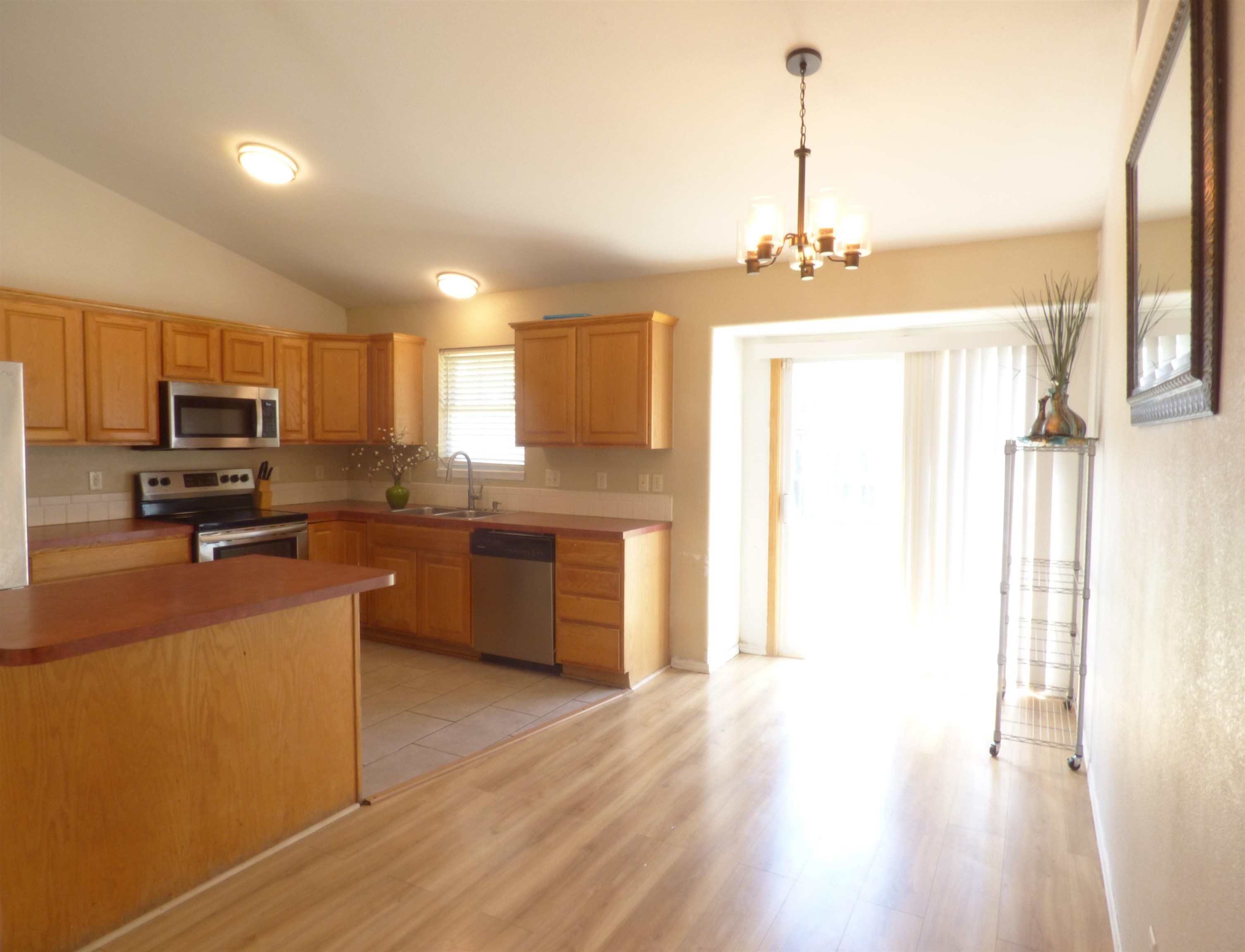 1937 S Chateau Street Wichita KS 67207